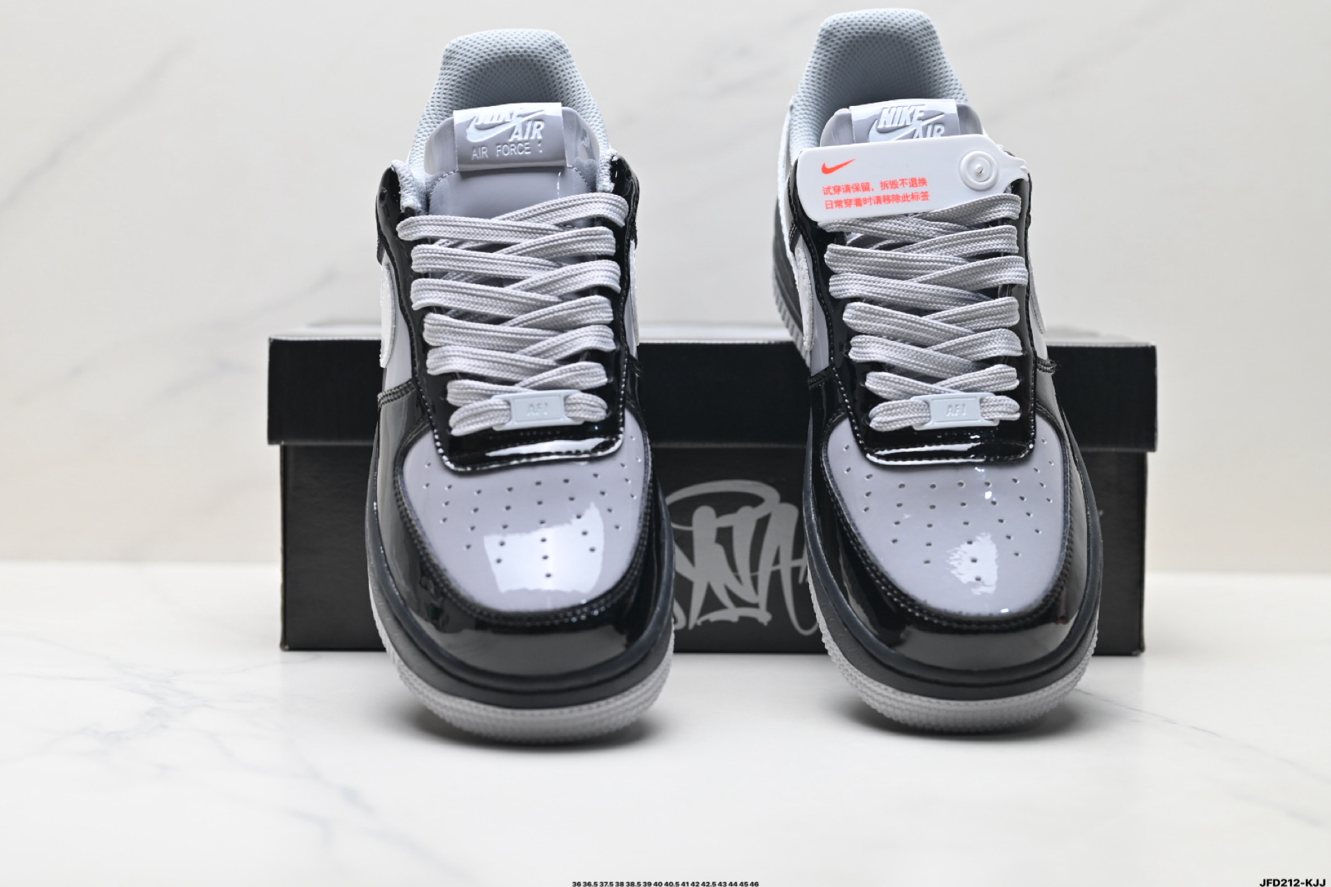 NIKE AIR FORCE 1‘07 IQ1402-010