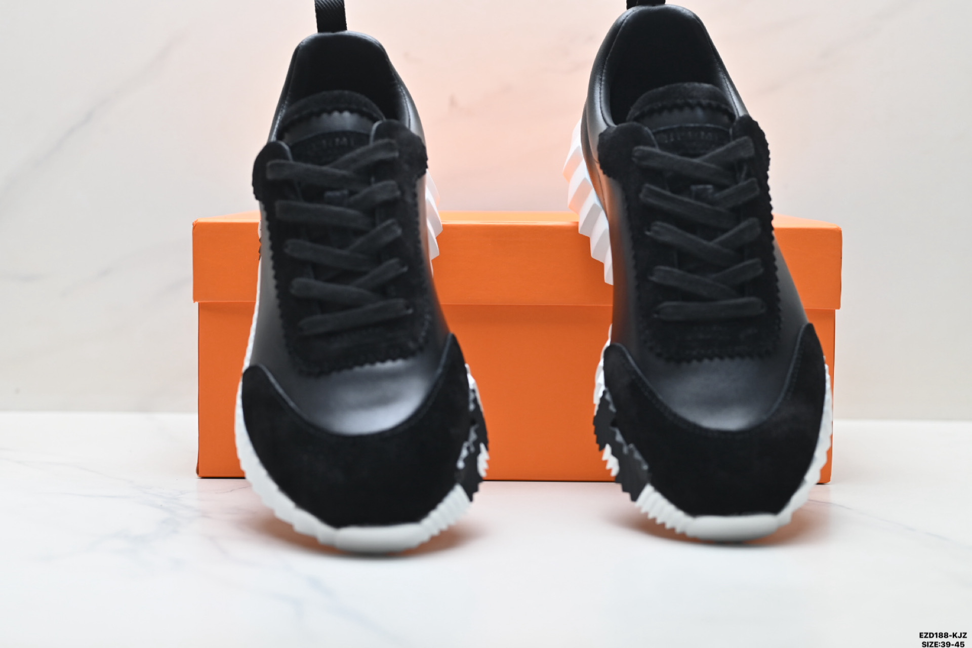 390 纯原HERMES爱马仕 BOUNCING 小牛皮 时尚舒适 低帮休闲鞋-Chinese UA Cheap High Quatity Brand Clothes Bags handbags Sneakers wholesale wholesaler seller from China Factory suppliers Fashion Clothing Shoes best Quality Beautiful Price 390 纯原HERMES爱马仕 BOUNCING 小牛皮 时尚舒适 低帮休闲鞋