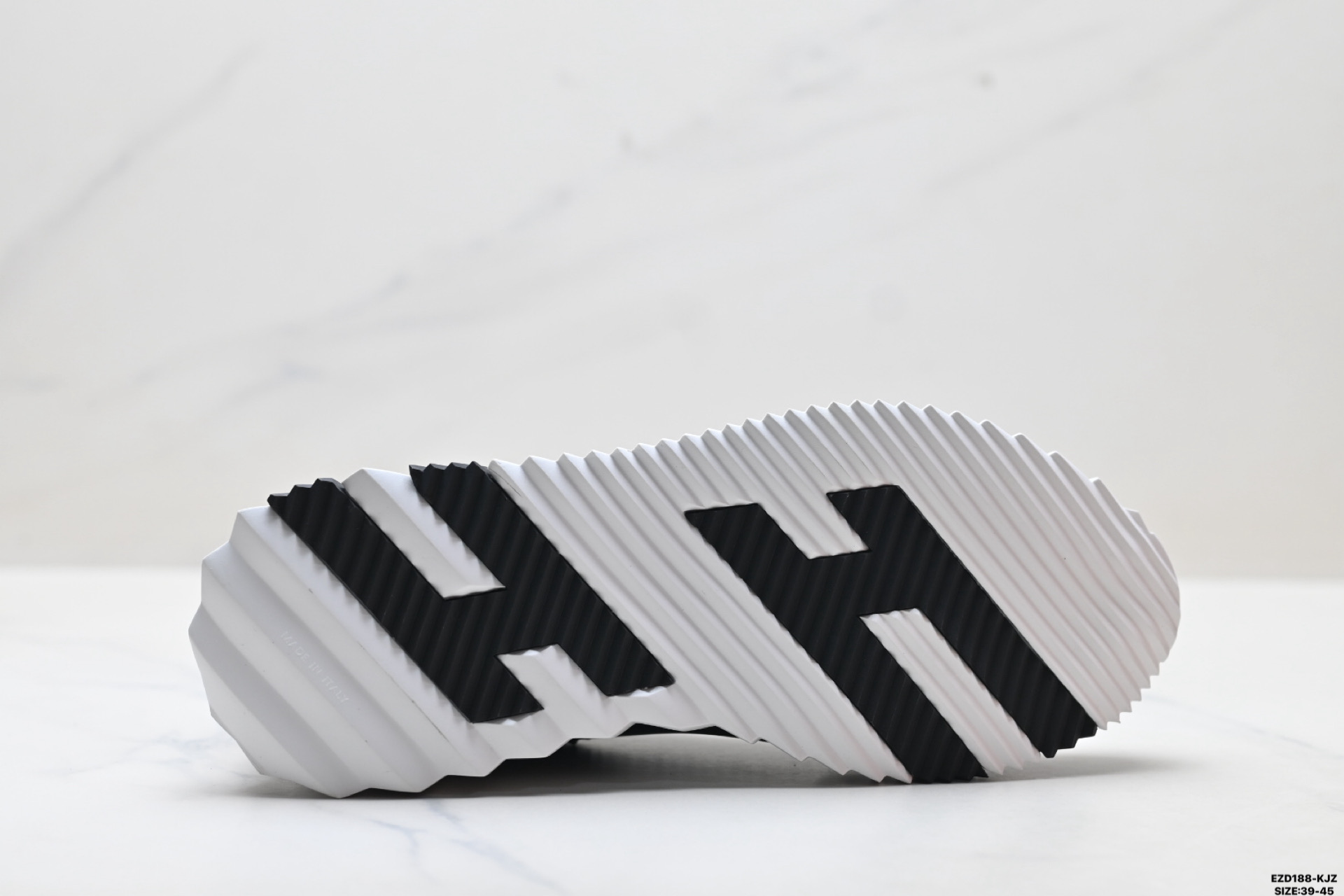 390 纯原HERMES爱马仕 BOUNCING 小牛皮 时尚舒适 低帮休闲鞋-Chinese UA Cheap High Quatity Brand Clothes Bags handbags Sneakers wholesale wholesaler seller from China Factory suppliers Fashion Clothing Shoes best Quality Beautiful Price 390 纯原HERMES爱马仕 BOUNCING 小牛皮 时尚舒适 低帮休闲鞋