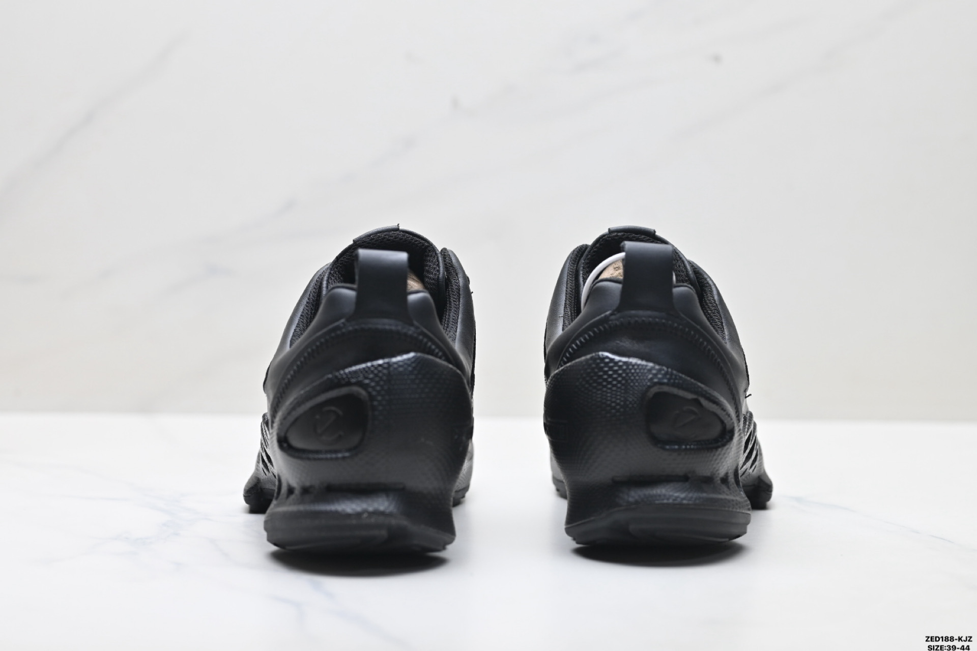 280 Ecco爱步 Biom C-Trail 健步C 舒适时尚 简约时尚 减震防滑 低帮休闲鞋 803324-510-Chinese UA Cheap High Quatity Brand Clothes Bags handbags Sneakers wholesale wholesaler seller from China Factory suppliers Fashion Clothing Shoes best Quality Beautiful Price 280 Ecco爱步 Biom C-Trail 健步C 舒适时尚 简约时尚 减震防滑 低帮休闲鞋 803324-510