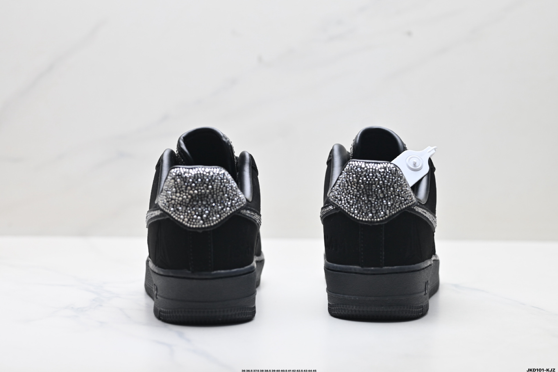 耐克Nike Air Force 1’07空军一号低帮百搭休闲运动板鞋 IQ9772-001-Top High Quatity Cheap Sneakers Fashion Clothing Clothes Bags handbags Shoes of all Brand wholesale With The best Quality And Beautiful Price from China Factory Chinese suppliers wholesaler seller 耐克Nike Air Force 1’07空军一号低帮百搭休闲运动板鞋 IQ9772-001