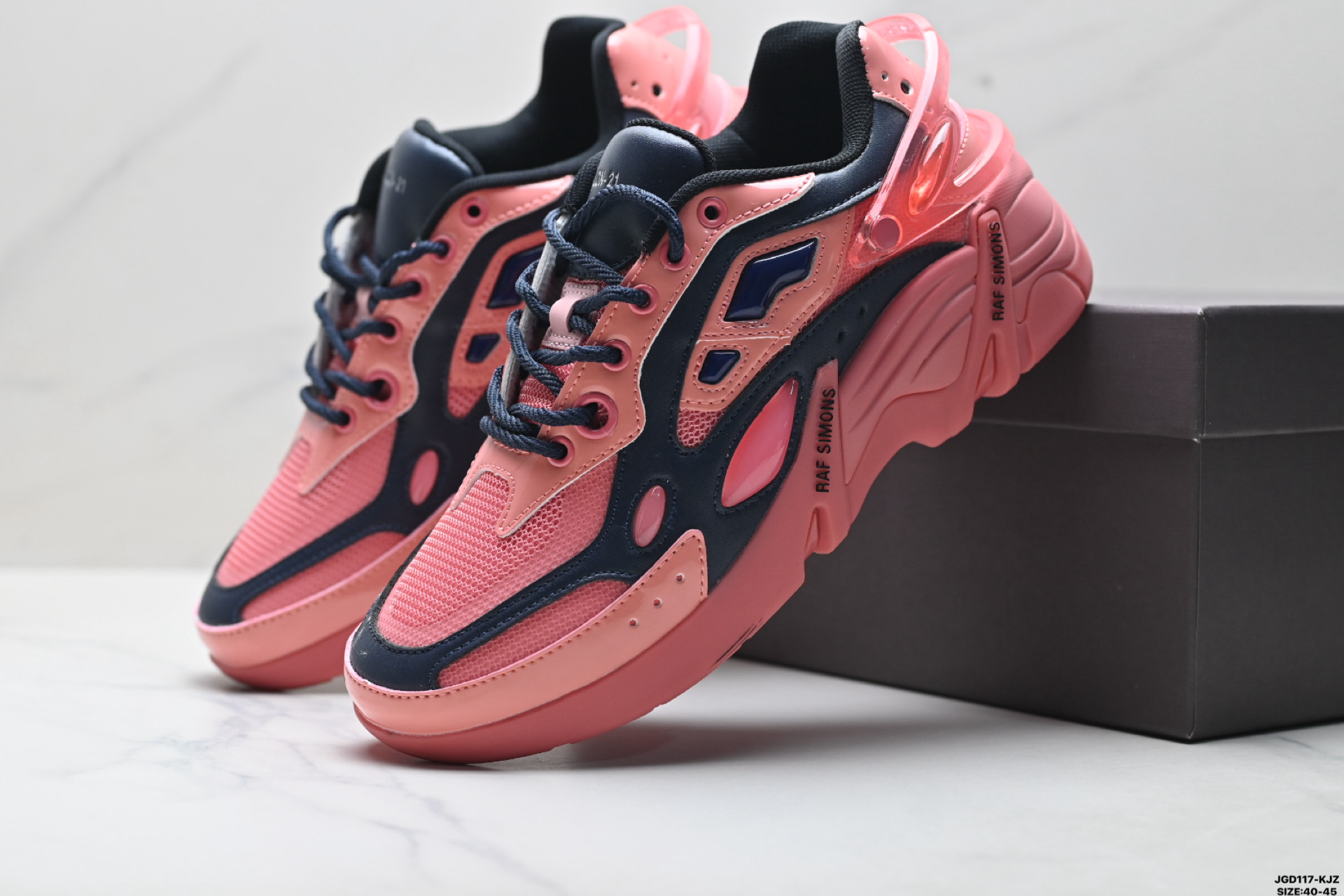 200 RAF SIMONS CYLON-21 潮流运动 织物皮革 圆头系带 低帮休闲鞋 HR740011L-0370