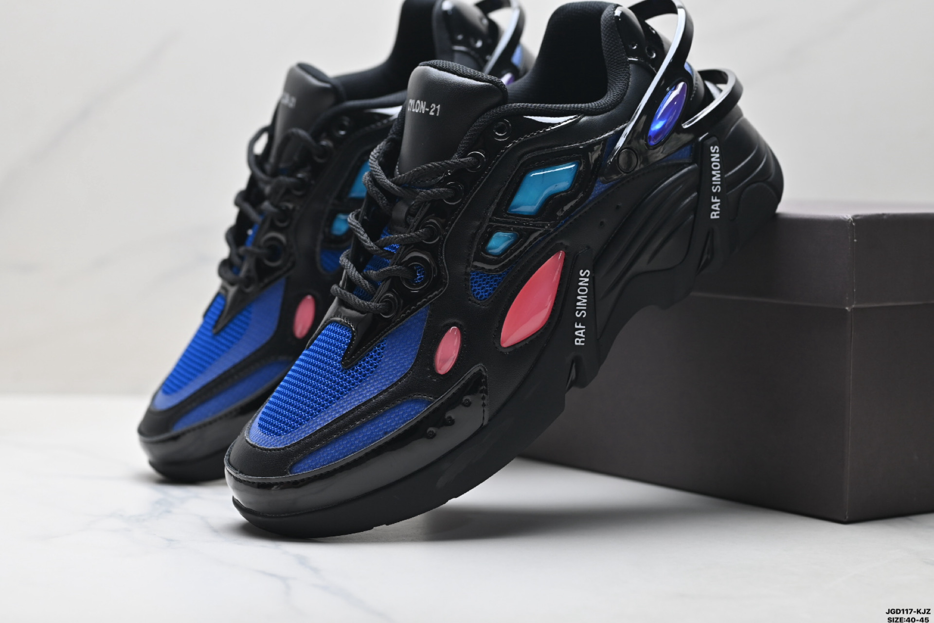 200 RAF SIMONS CYLON-21 潮流运动 织物皮革 圆头系带 低帮休闲鞋 HR740011L-0370