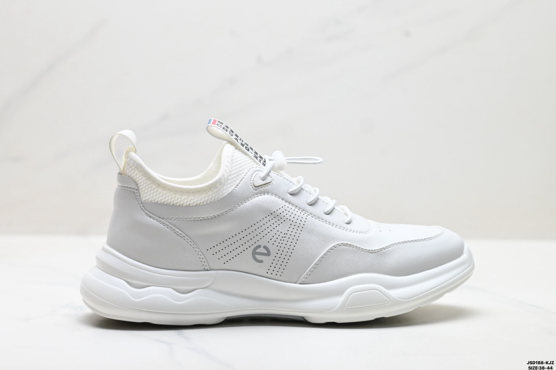 220 Ecco爱步 Biom Fjuel 轻量化设计 透气登山鞋鞋