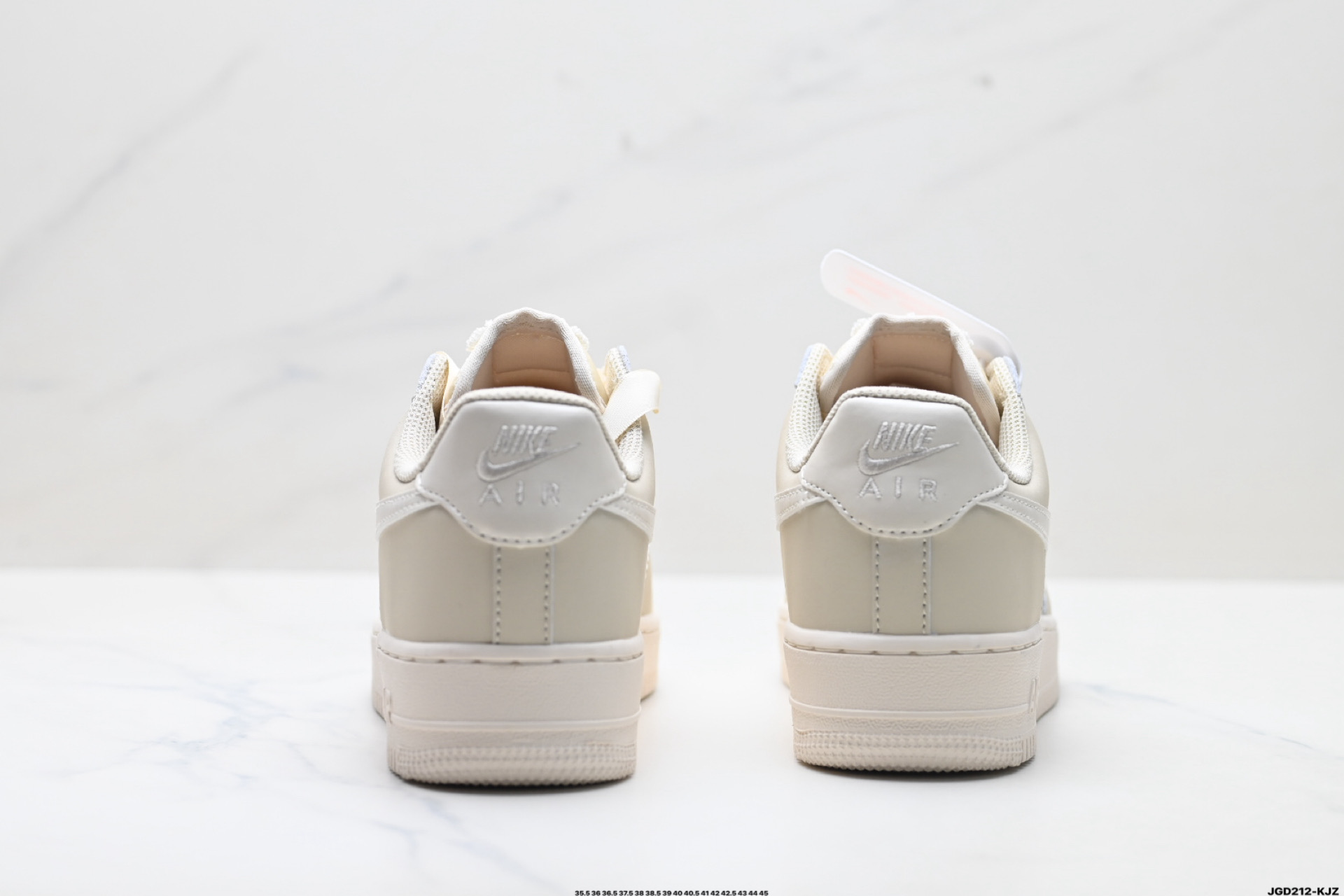 200 NIKE AIR FORCE 1‘07 IR0871-100