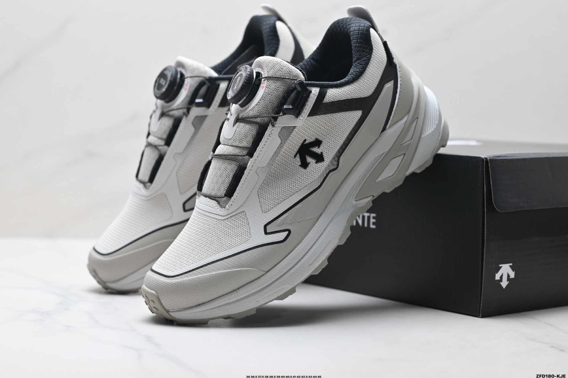 310 迪桑特DESCENTE ENERZITE MTN SPRINT WIRE GTX 舒适通勤 BOA系统 低帮跑步鞋 GORE-TEX内里 防水透气兼顾 D5492RRN66