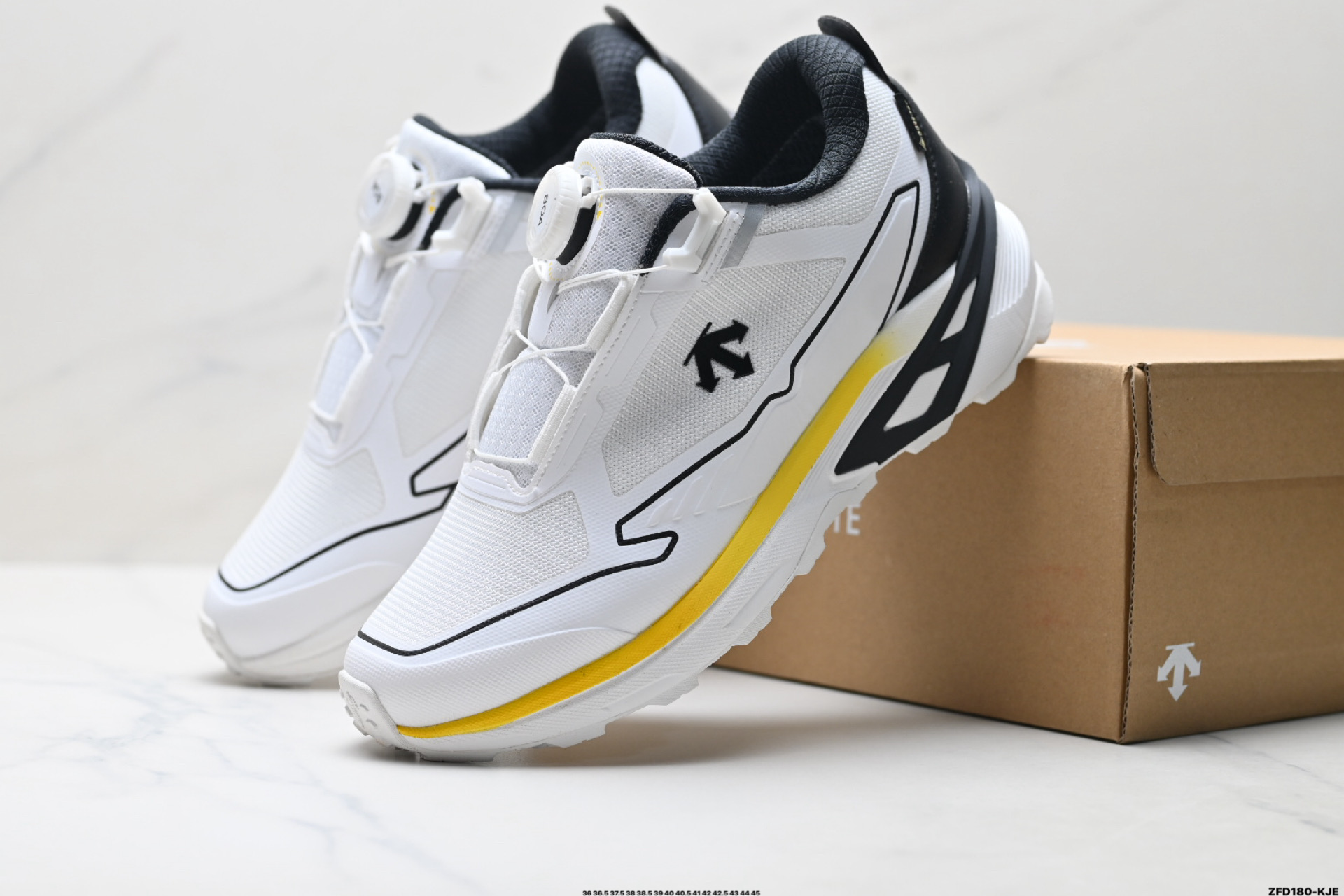 310 迪桑特DESCENTE ENERZITE MTN SPRINT WIRE GTX 舒适通勤 BOA系统 低帮跑步鞋 GORE-TEX内里 防水透气兼顾 D5492RRN66