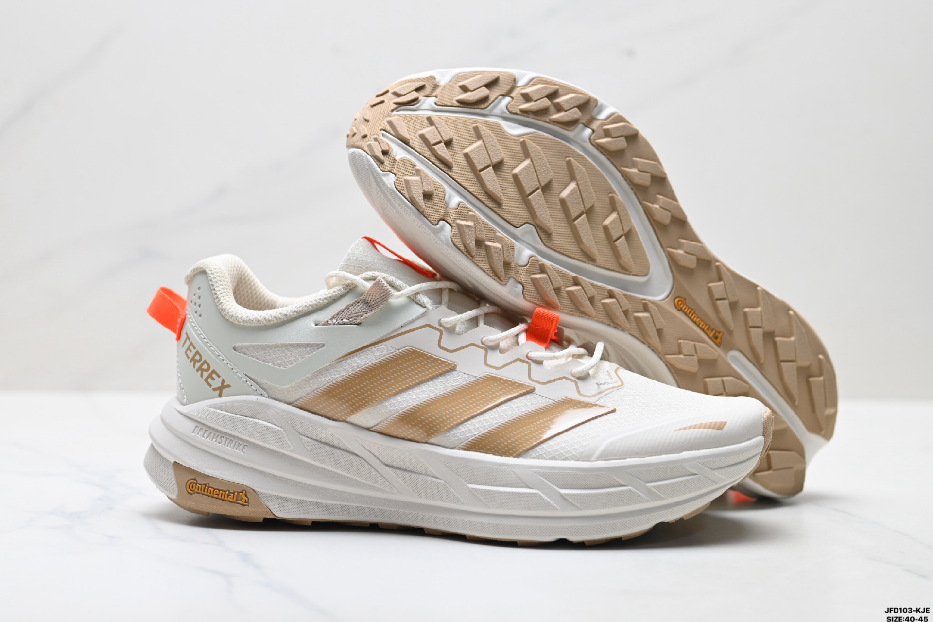 190 Adidas Terrex Freehiker LT 阿迪达斯 系带缓震轻质 舒适百搭 低帮马拉松运动跑步鞋 KK4571