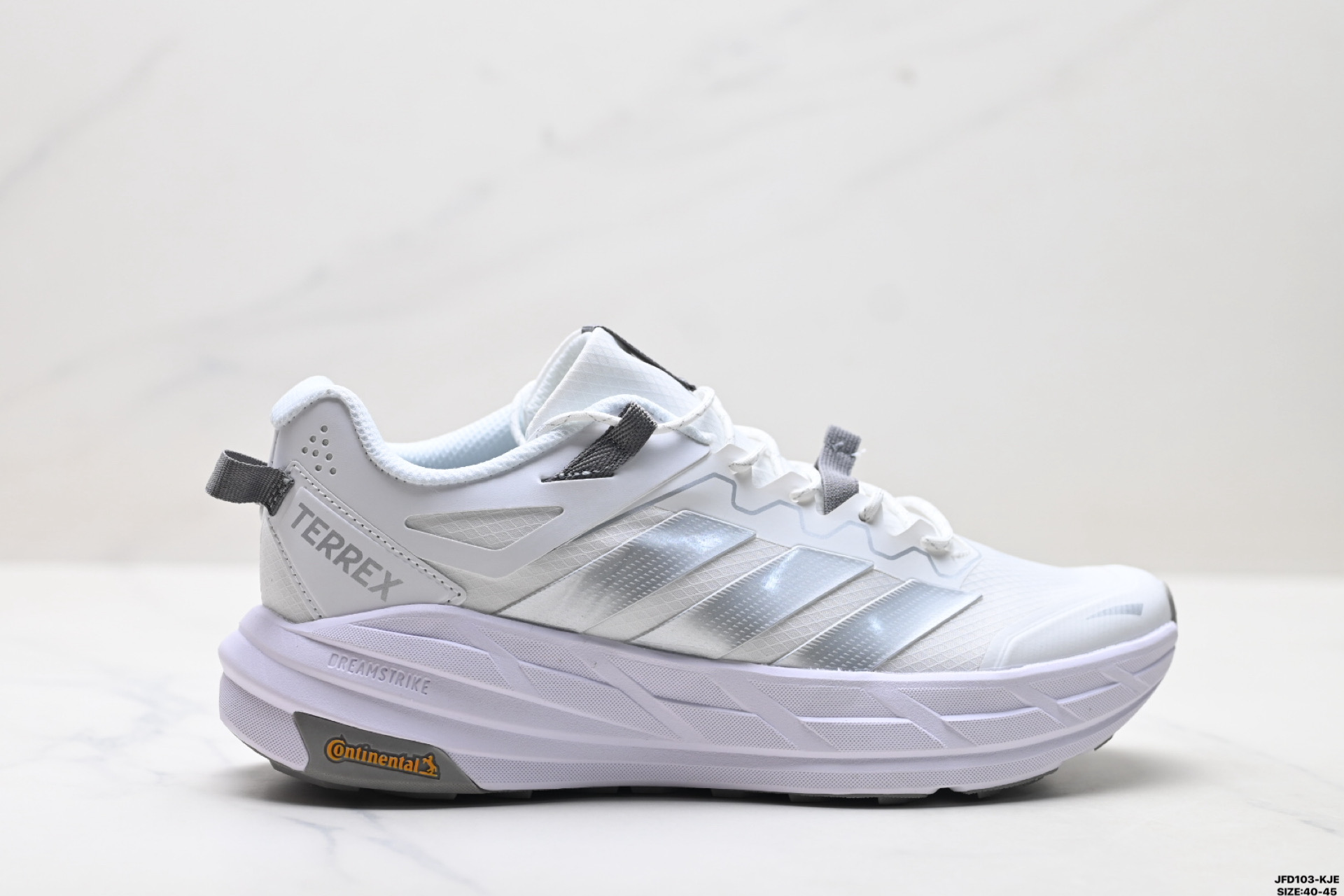 190 Adidas Terrex Freehiker LT 阿迪达斯 系带缓震轻质 舒适百搭 低帮马拉松运动跑步鞋 KK4571
