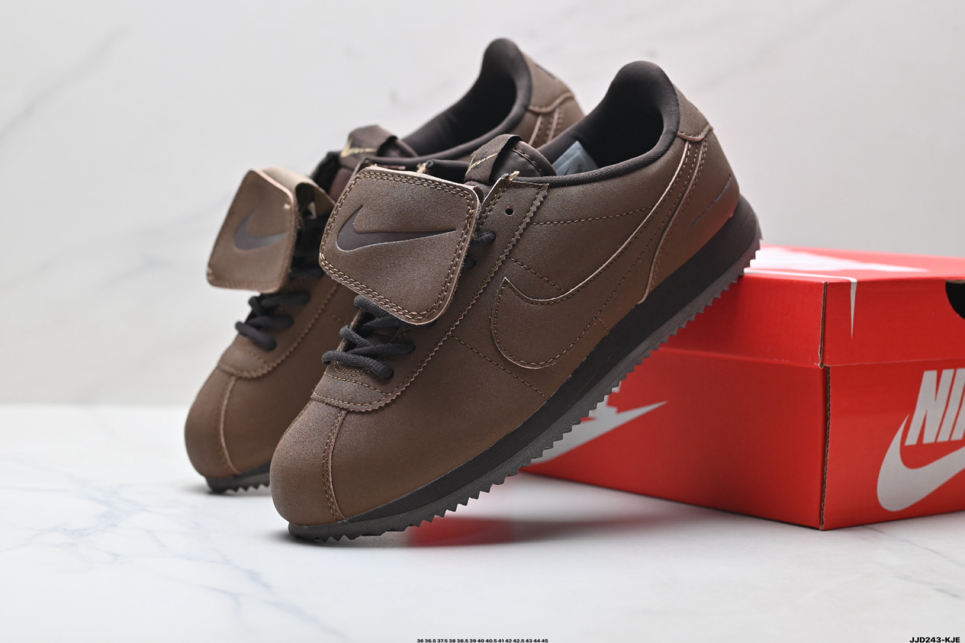 150 Nike Classic Cortez 耐克经典轻便舒适男子阿甘鞋休闲跑步鞋运动鞋 DN1791-006-Chinese UA Cheap High Quatity Brand Clothes Bags handbags Sneakers wholesale wholesaler seller from China Factory suppliers Fashion Clothing Shoes best Quality Beautiful Price 150 Nike Classic Cortez 耐克经典轻便舒适男子阿甘鞋休闲跑步鞋运动鞋 DN1791-006
