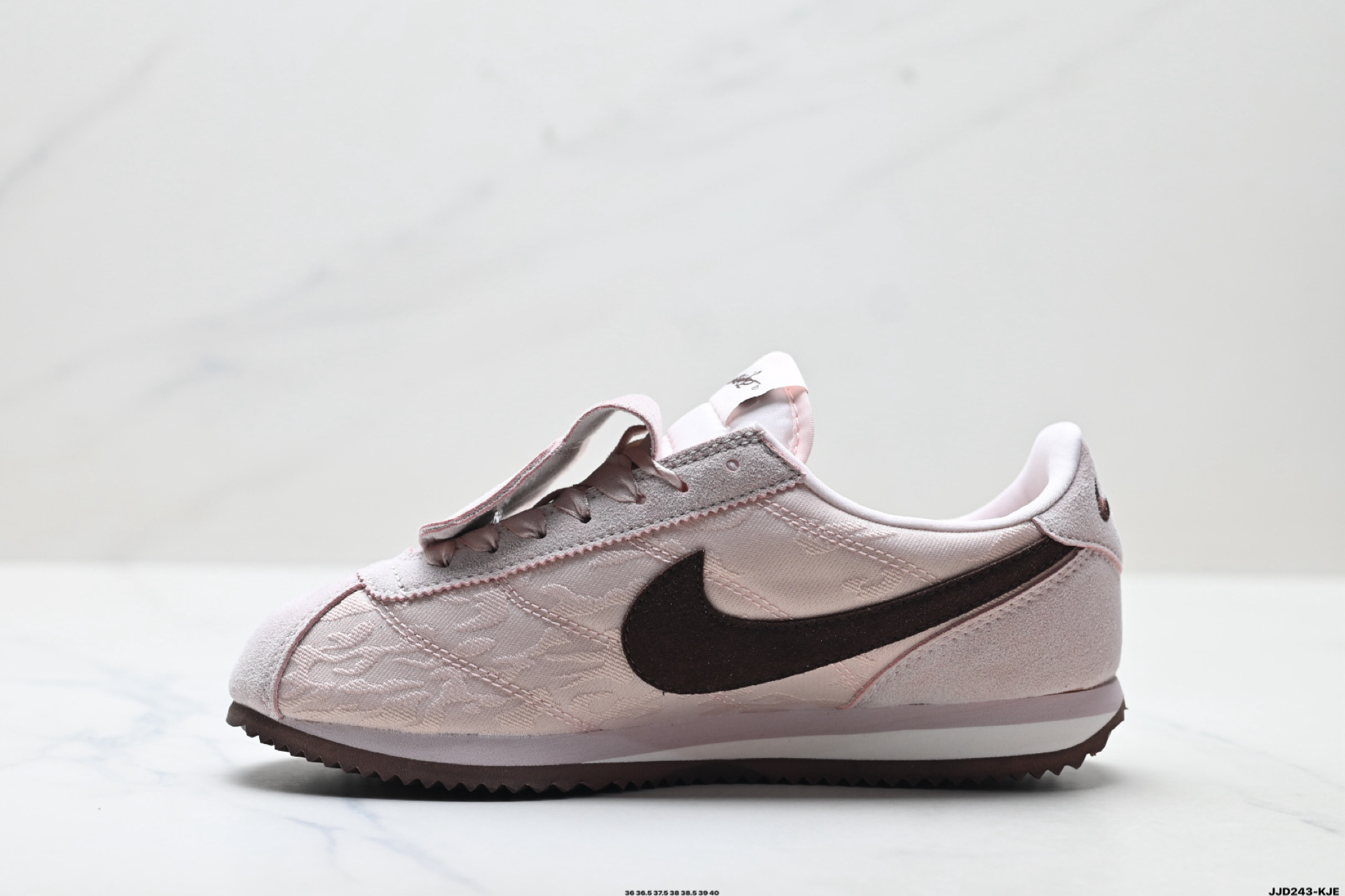 150 Nike Classic Cortez 耐克经典轻便舒适男子阿甘鞋休闲跑步鞋运动鞋 DN1791-006-Chinese UA Cheap High Quatity Brand Clothes Bags handbags Sneakers wholesale wholesaler seller from China Factory suppliers Fashion Clothing Shoes best Quality Beautiful Price 150 Nike Classic Cortez 耐克经典轻便舒适男子阿甘鞋休闲跑步鞋运动鞋 DN1791-006