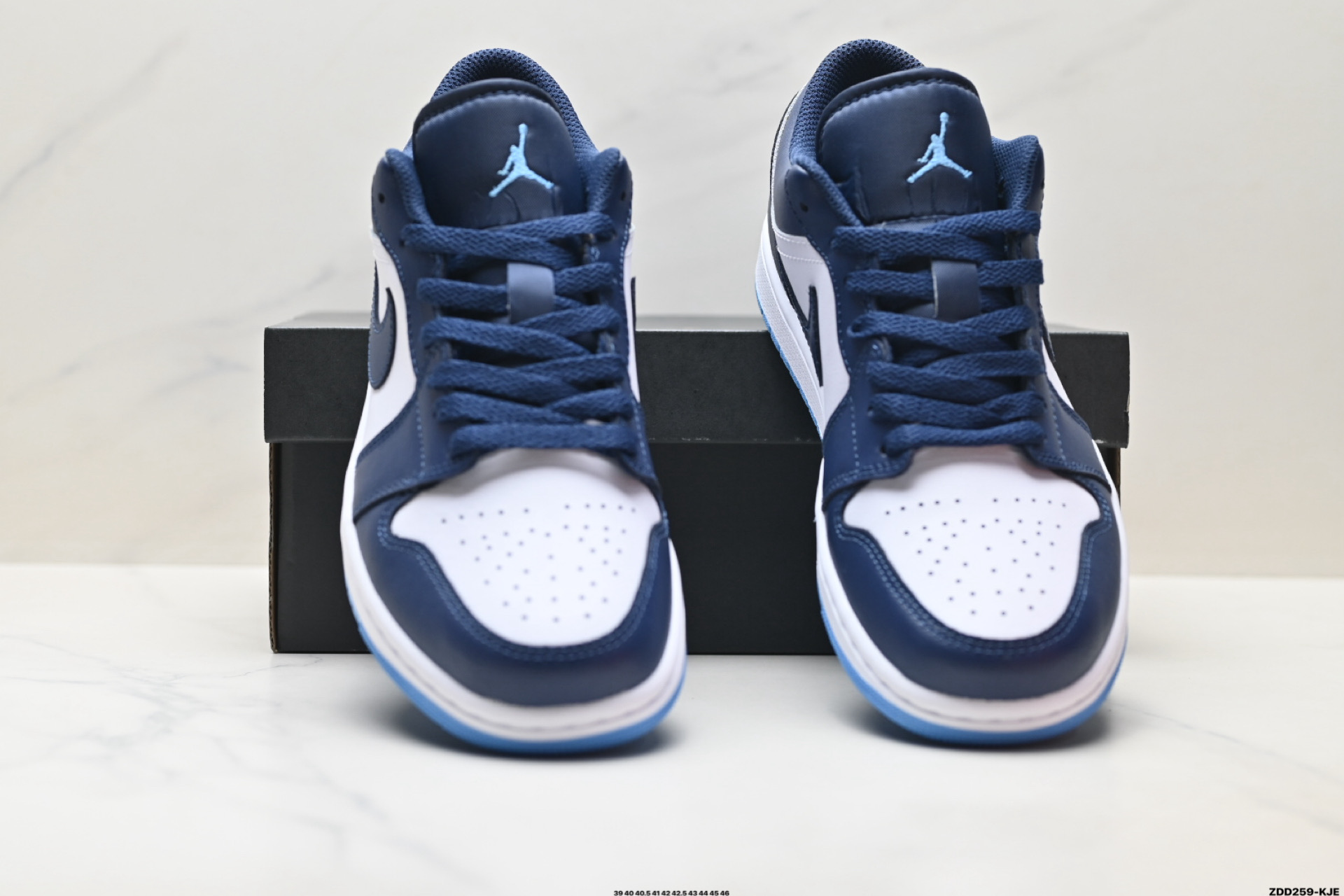 Nike Air Jordan 1 Low 耐克 AJ1乔1低帮休闲板鞋 553558-404-Top High Quatity Cheap Sneakers Fashion Clothing Clothes Bags handbags Shoes of all Brand wholesale With The best Quality And Beautiful Price from China Factory Chinese suppliers wholesaler seller Nike Air Jordan 1 Low 耐克 AJ1乔1低帮休闲板鞋 553558-404