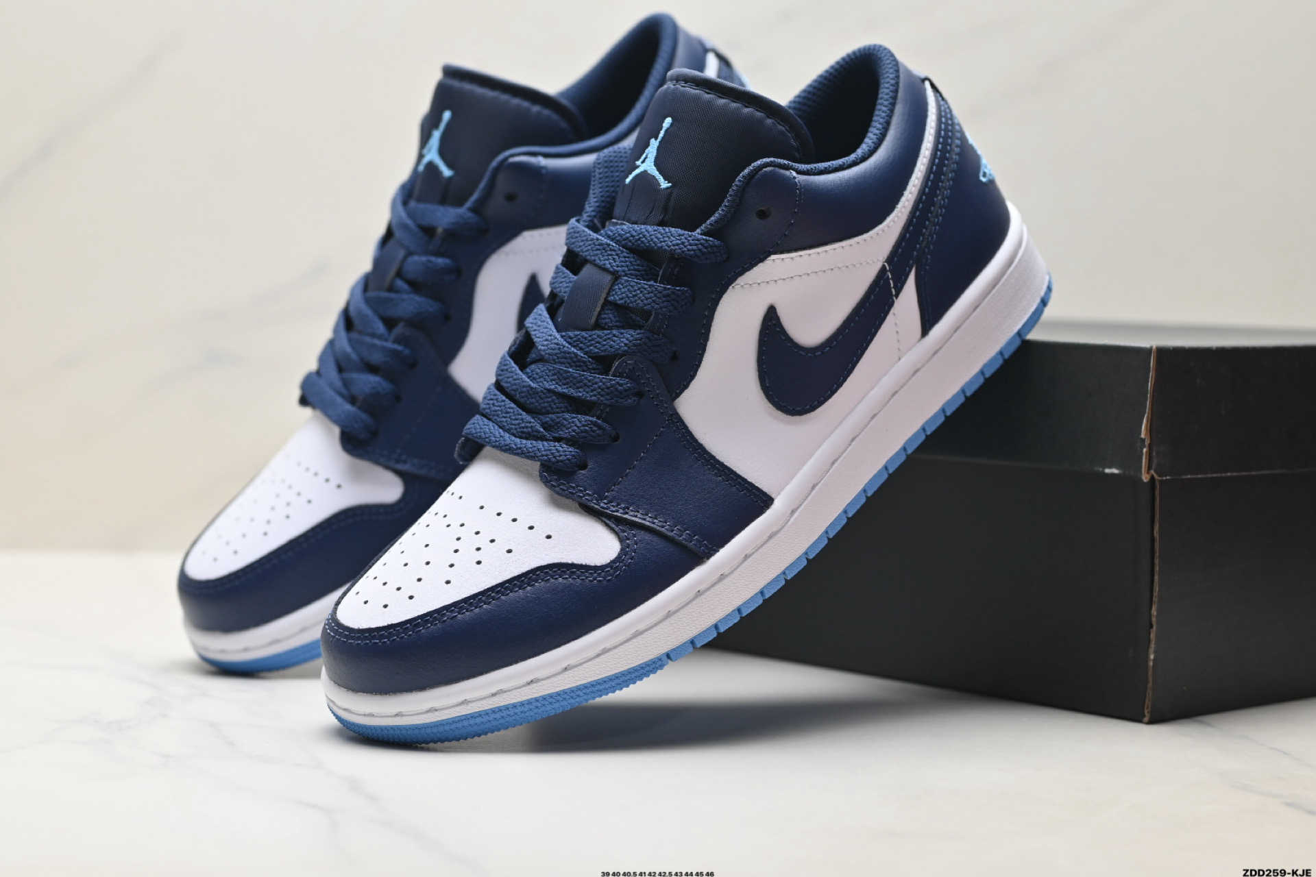 Nike Air Jordan 1 Low 耐克 AJ1乔1低帮休闲板鞋 553558-404-Top High Quatity Cheap Sneakers Fashion Clothing Clothes Bags handbags Shoes of all Brand wholesale With The best Quality And Beautiful Price from China Factory Chinese suppliers wholesaler seller Nike Air Jordan 1 Low 耐克 AJ1乔1低帮休闲板鞋 553558-404