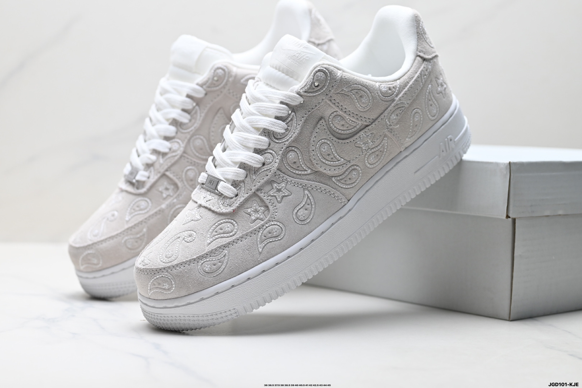 200 NIKE AIR FORCE 1‘07 IO1259-001