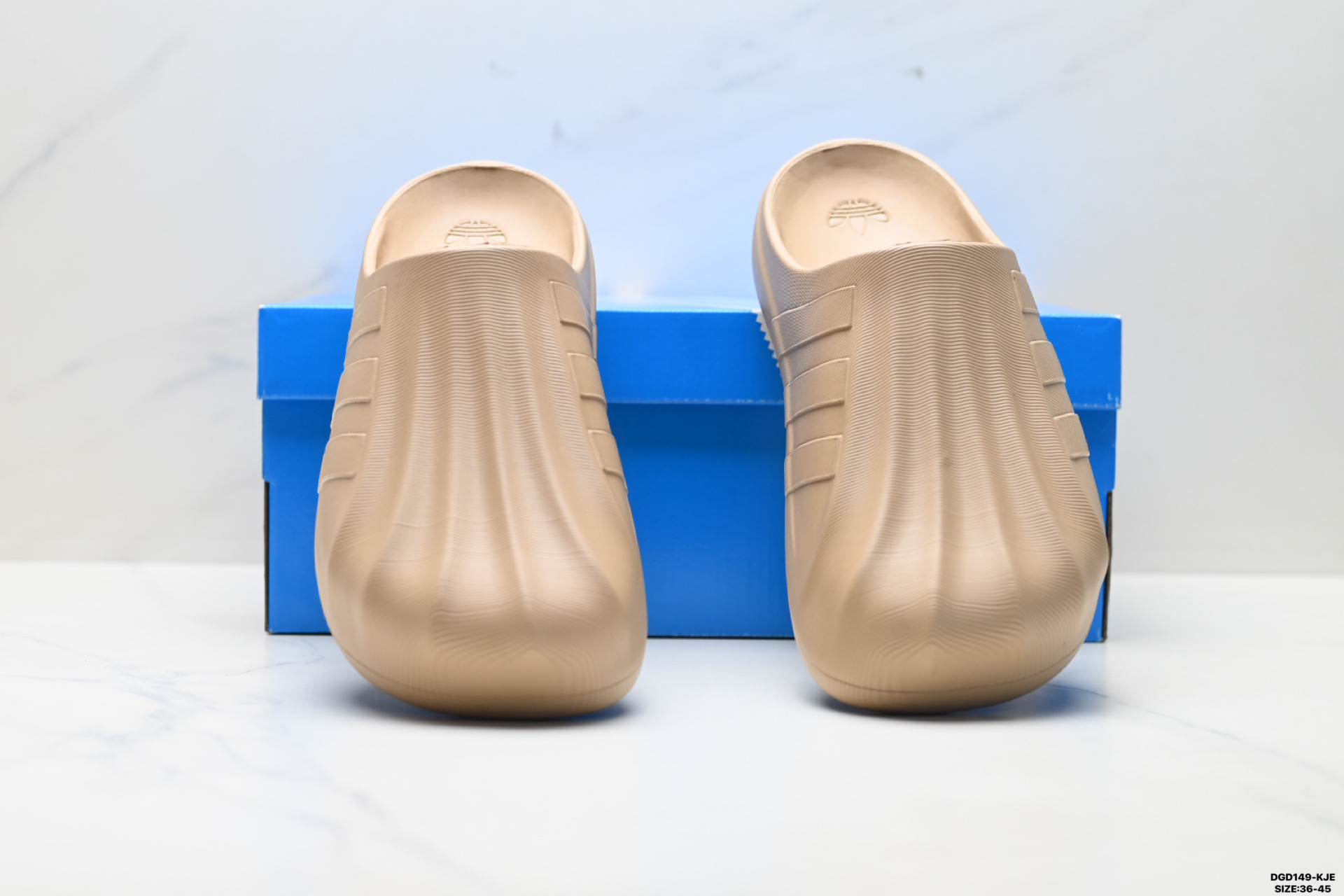 90 阿迪达斯 ADIFOM SUPERSTAR MULE拖鞋厨师鞋穆勒鞋新款拖鞋 lE0757-Chinese UA Cheap High Quatity Brand Clothes Bags handbags Sneakers wholesale wholesaler seller from China Factory suppliers Fashion Clothing Shoes best Quality Beautiful Price 90 阿迪达斯 ADIFOM SUPERSTAR MULE拖鞋厨师鞋穆勒鞋新款拖鞋 lE0757