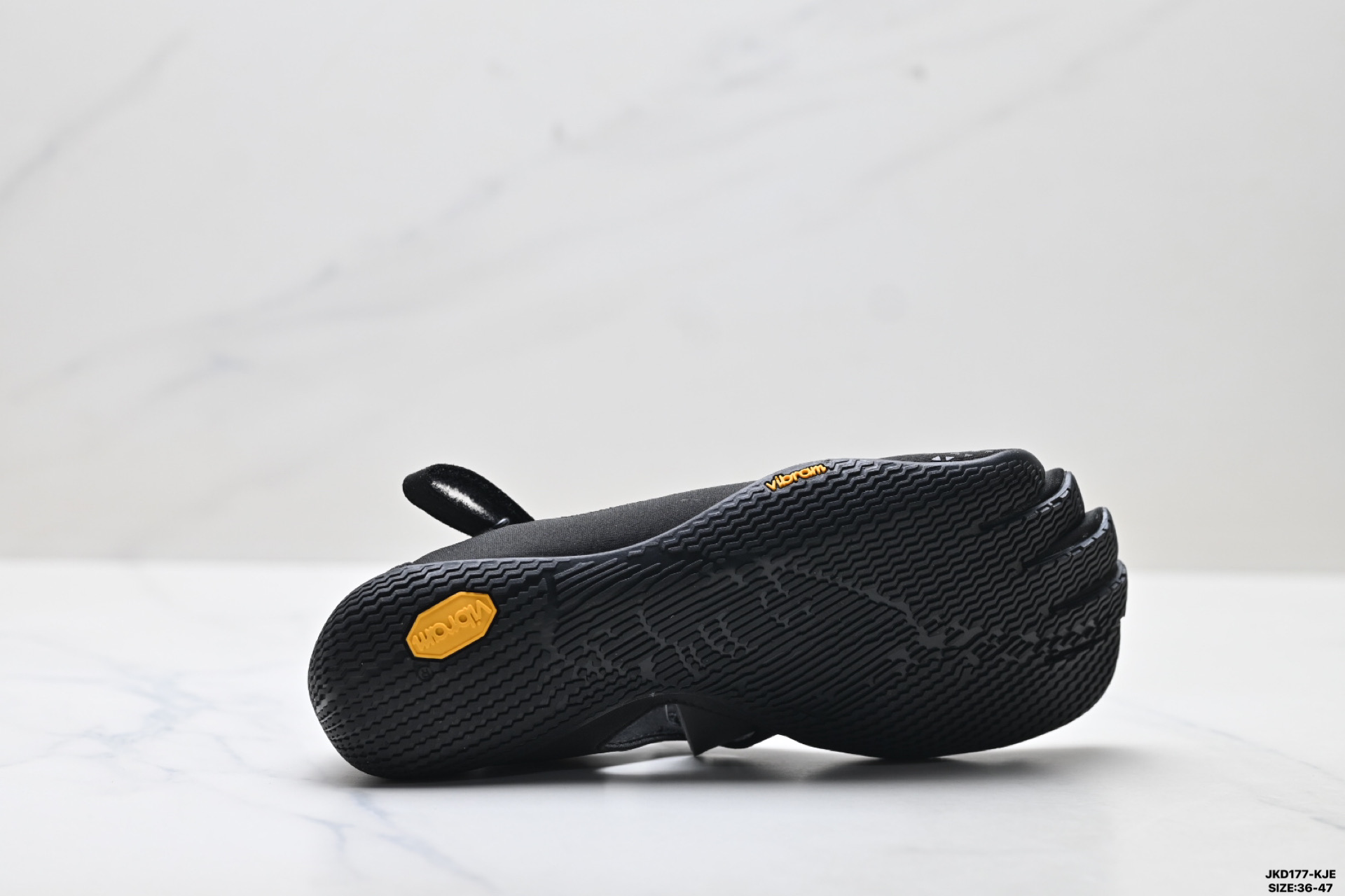 180 Vibram新品五指瑜伽鞋软底防滑舞蹈训练室内健身运动普拉提平衡女款透气