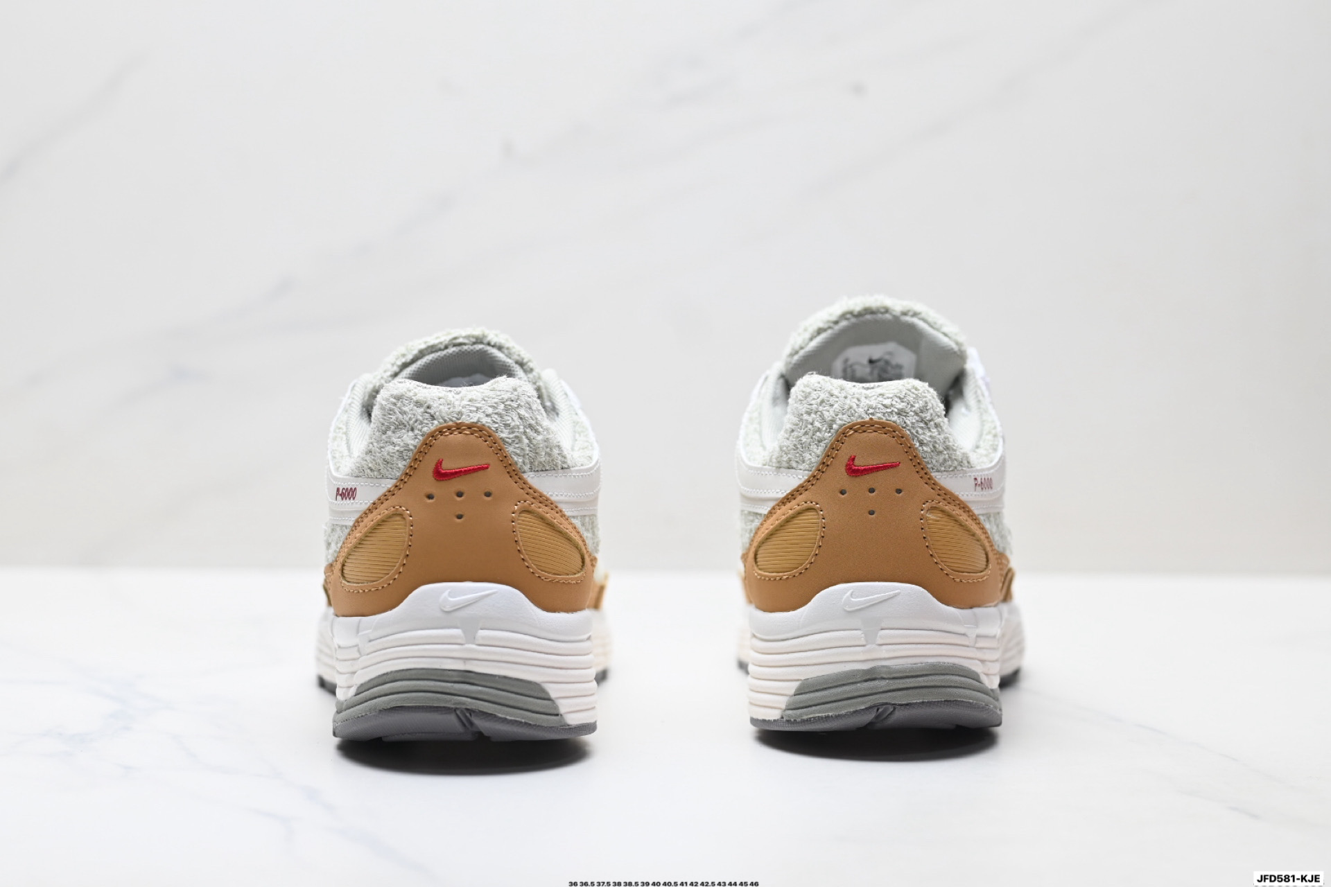 190 Nike P-6000 马年限定 CNY新年款 脱缰系列 耐克 舒适透气 长跑跑步鞋 IQ1120-311