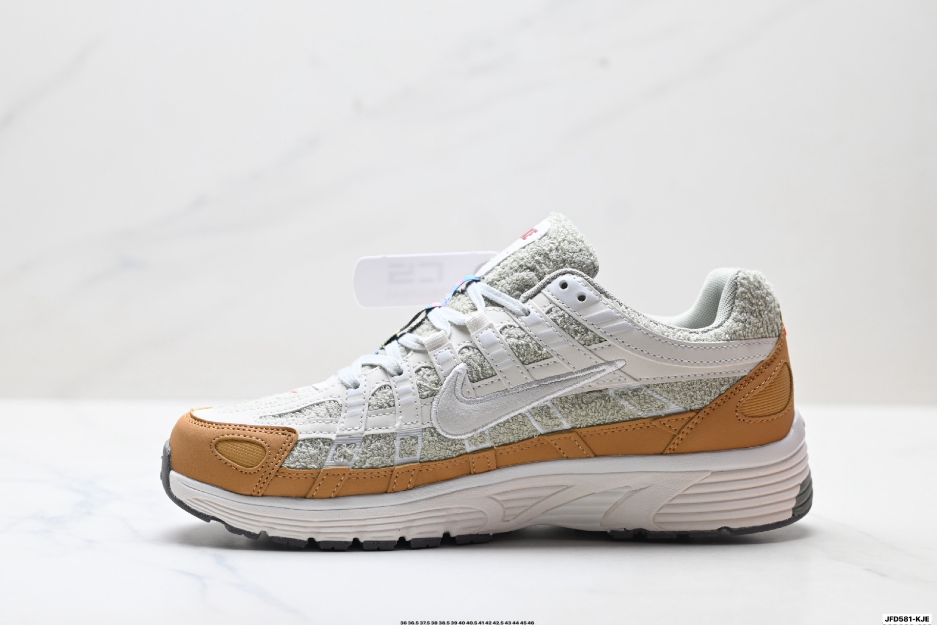 190 Nike P-6000 马年限定 CNY新年款 脱缰系列 耐克 舒适透气 长跑跑步鞋 IQ1120-311