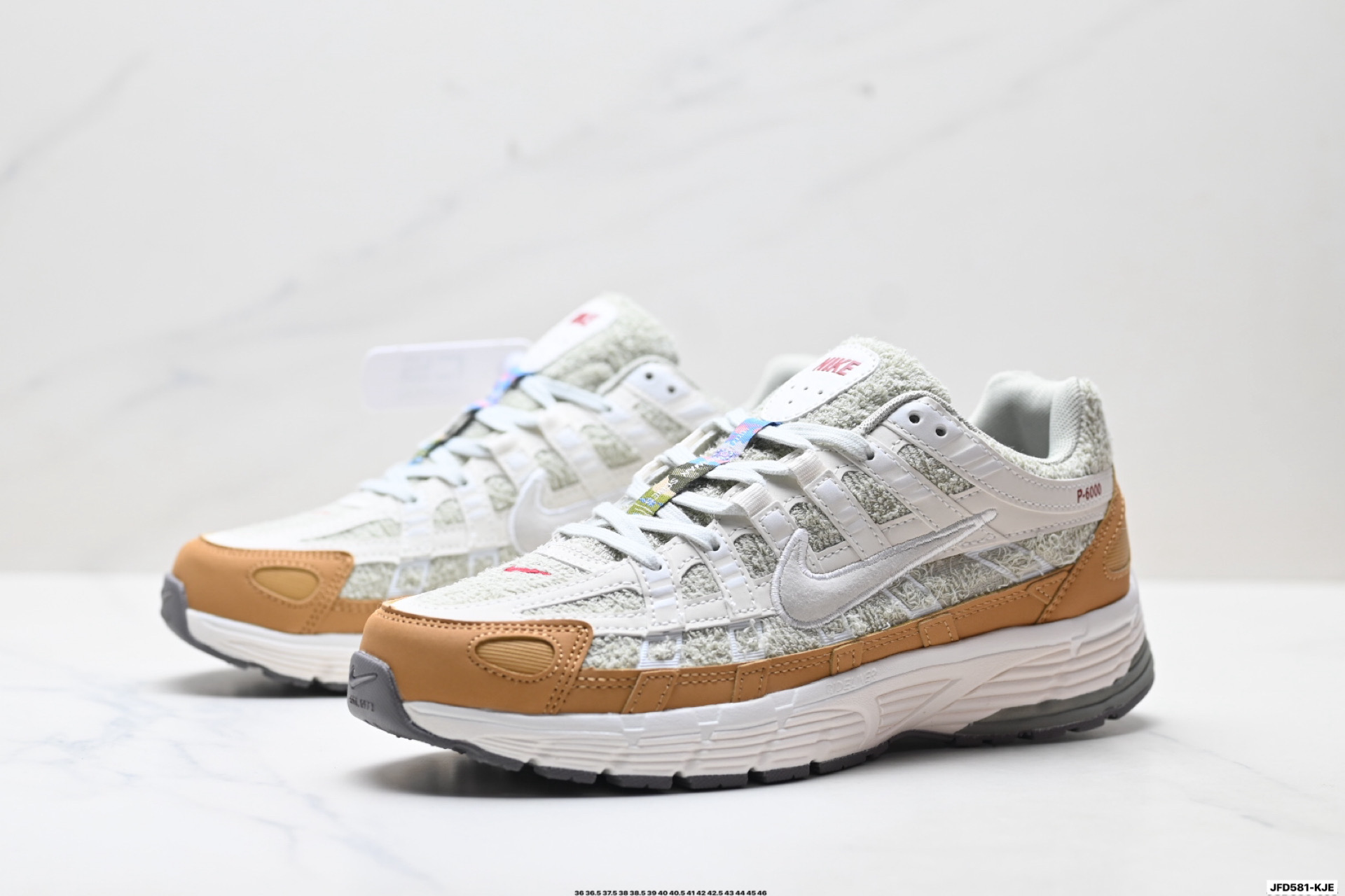 190 Nike P-6000 马年限定 CNY新年款 脱缰系列 耐克 舒适透气 长跑跑步鞋 IQ1120-311
