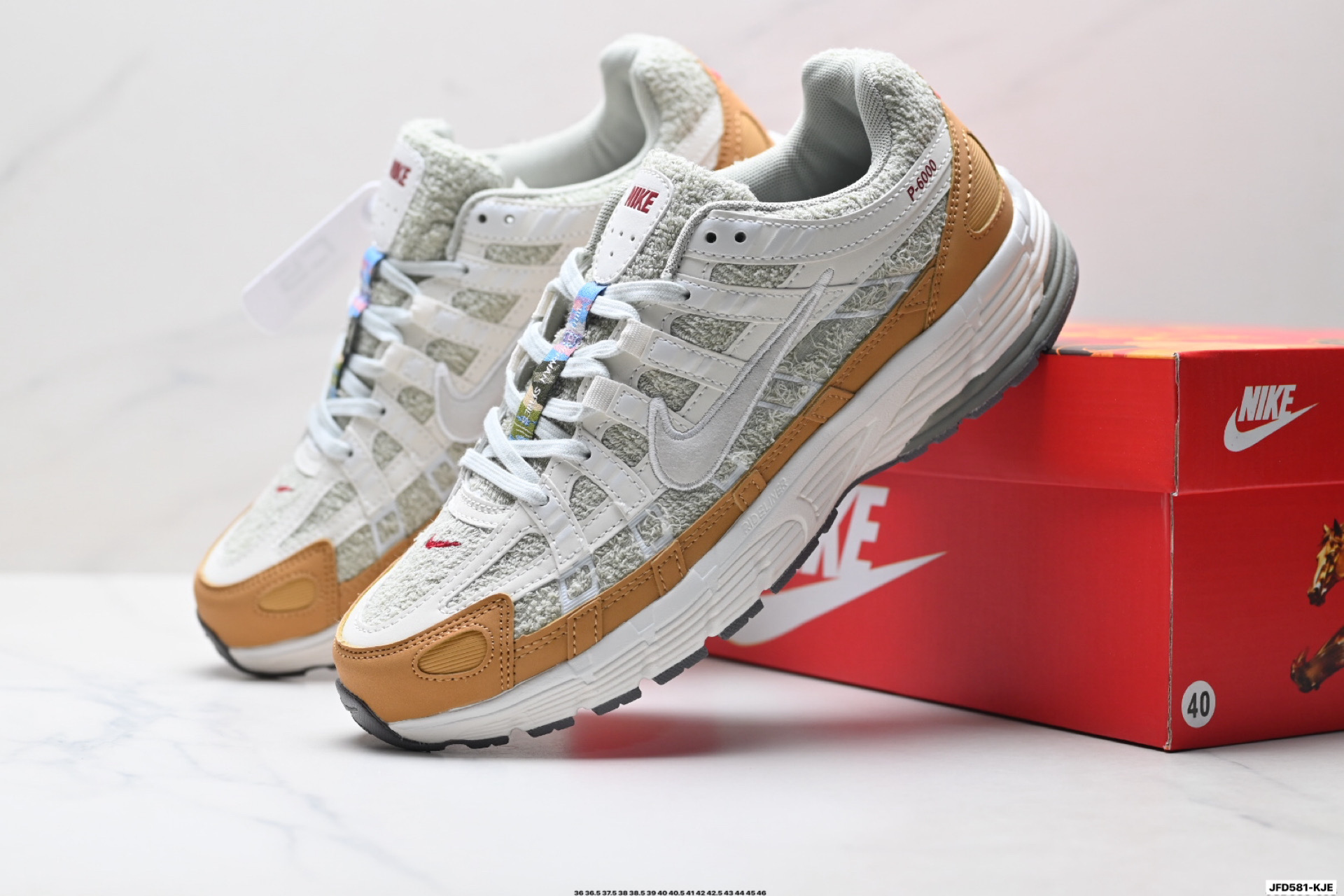 190 Nike P-6000 马年限定 CNY新年款 脱缰系列 耐克 舒适透气 长跑跑步鞋 IQ1120-311