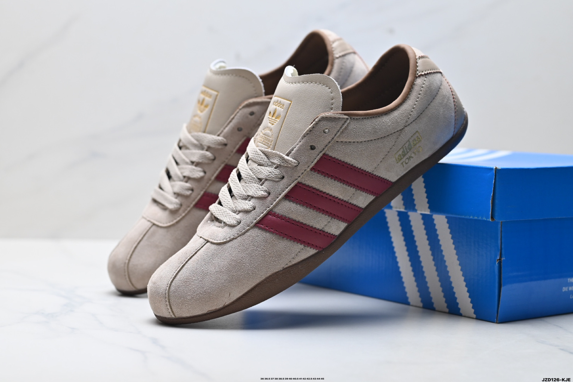 160 Adidas Tokyo W 阿迪达斯 舒适百搭经典休闲运动鞋 KJ0367