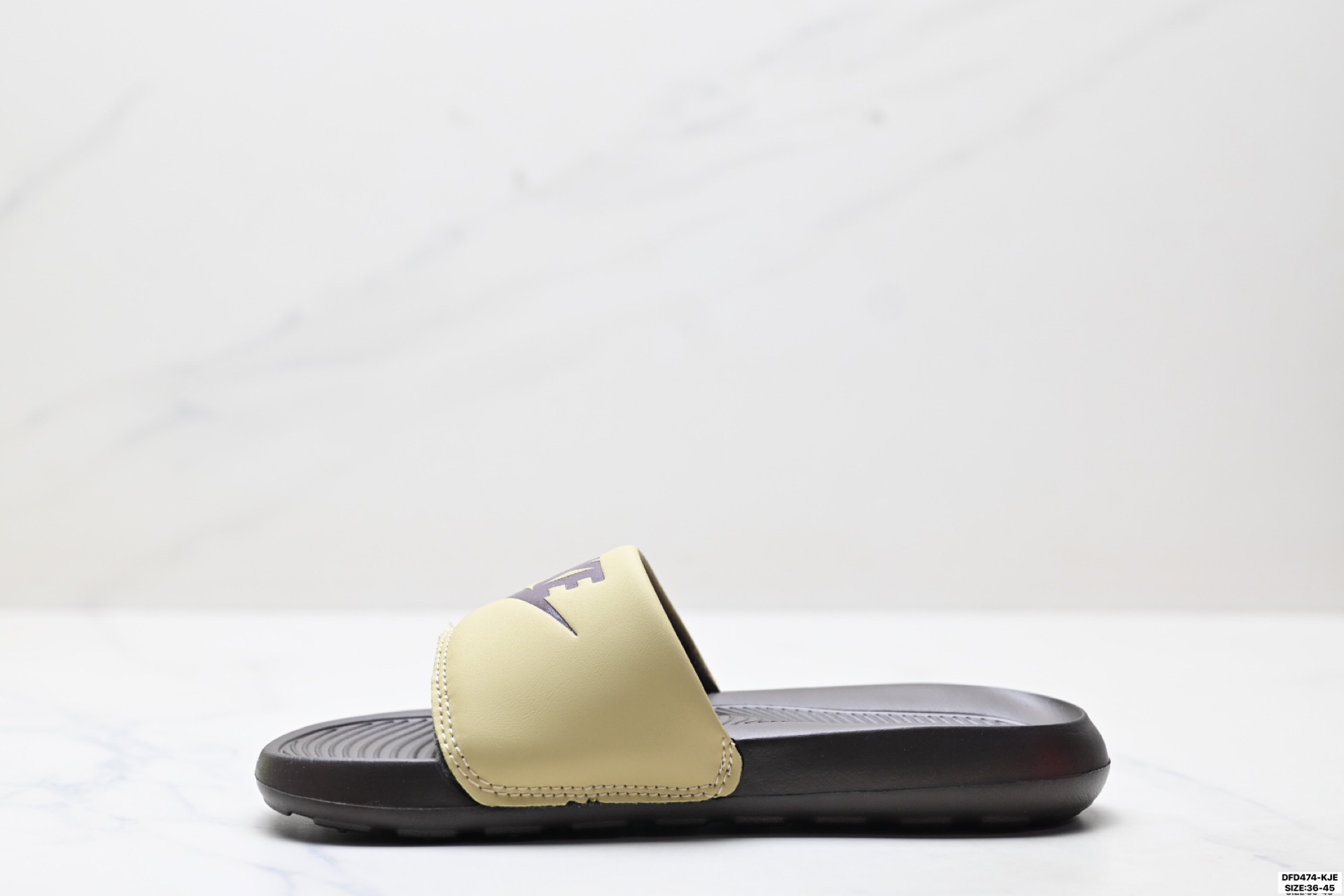 80 NIKE VICTORI ONE SLIDE 耐克 防滑运动拖鞋 CN9675-701-Chinese UA Cheap High Quatity Brand Clothes Bags handbags Sneakers wholesale wholesaler seller from China Factory suppliers Fashion Clothing Shoes best Quality Beautiful Price 80 NIKE VICTORI ONE SLIDE 耐克 防滑运动拖鞋 CN9675-701
