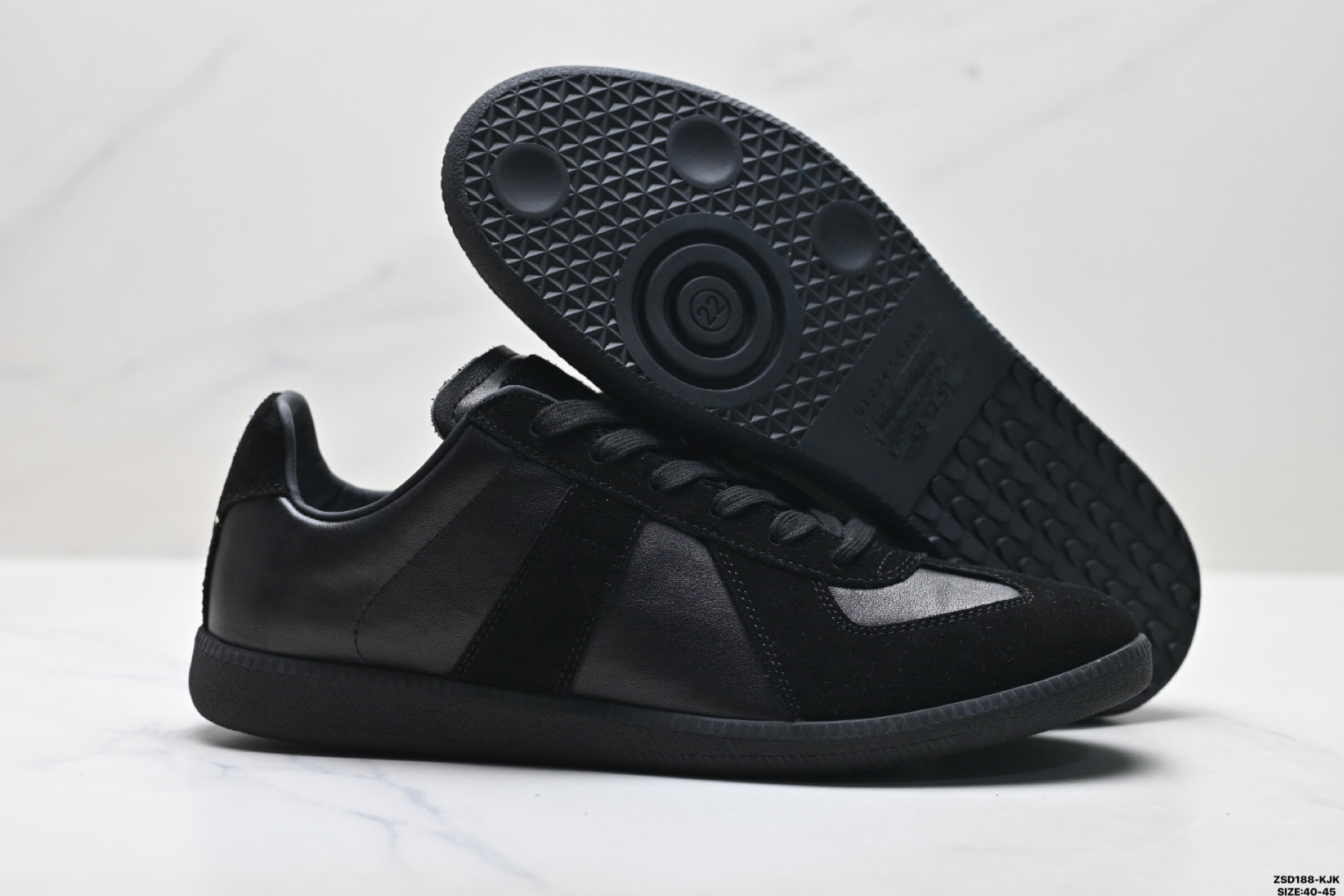 340 纯原Maison Margiela 梅森马吉拉 Replica Wedge 小牛皮圆头系带 低帮板鞋 S57WS0236