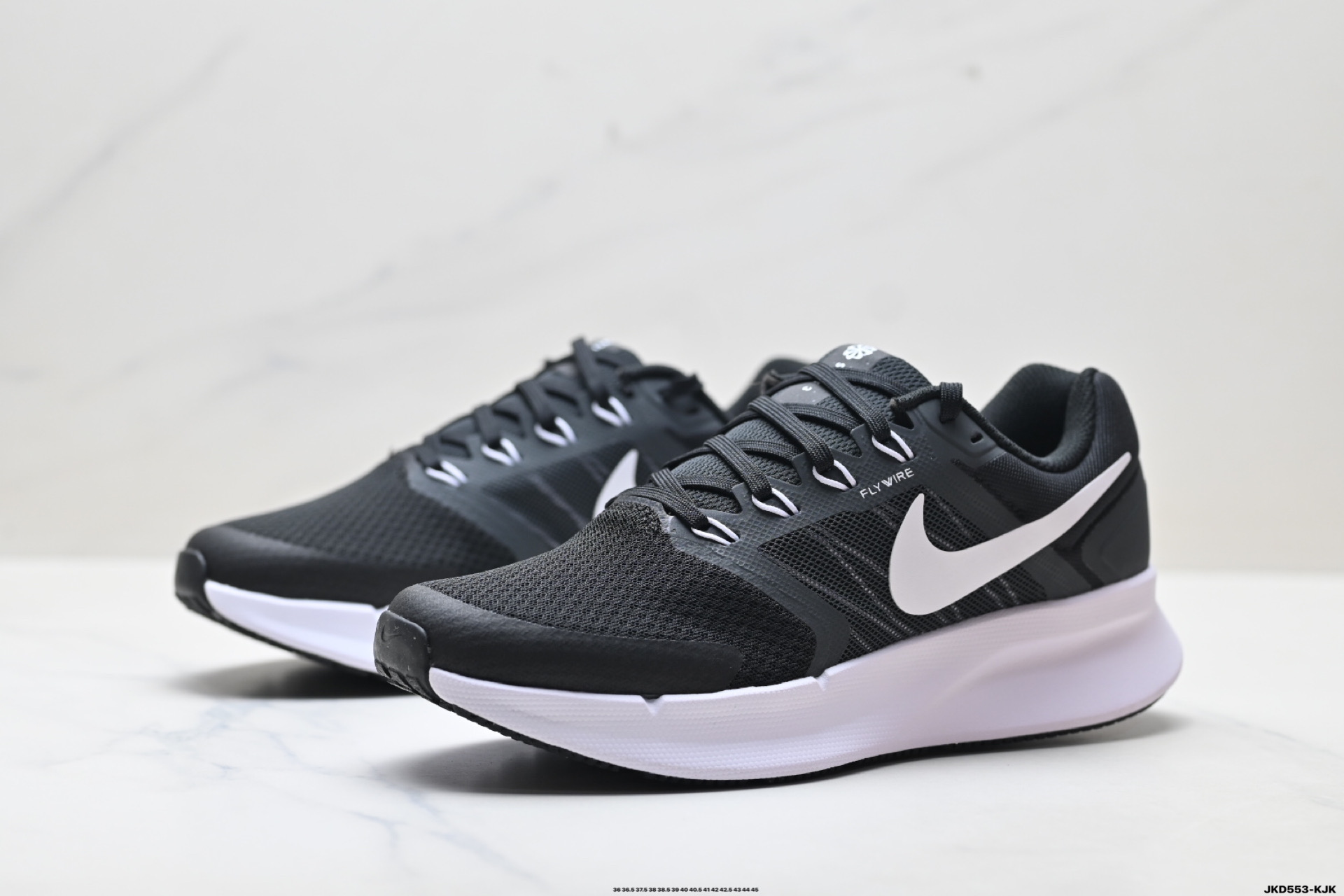 180 耐克NK W NIKE RUN SWIFT 3网面透气休闲跑步鞋 DR2695-002