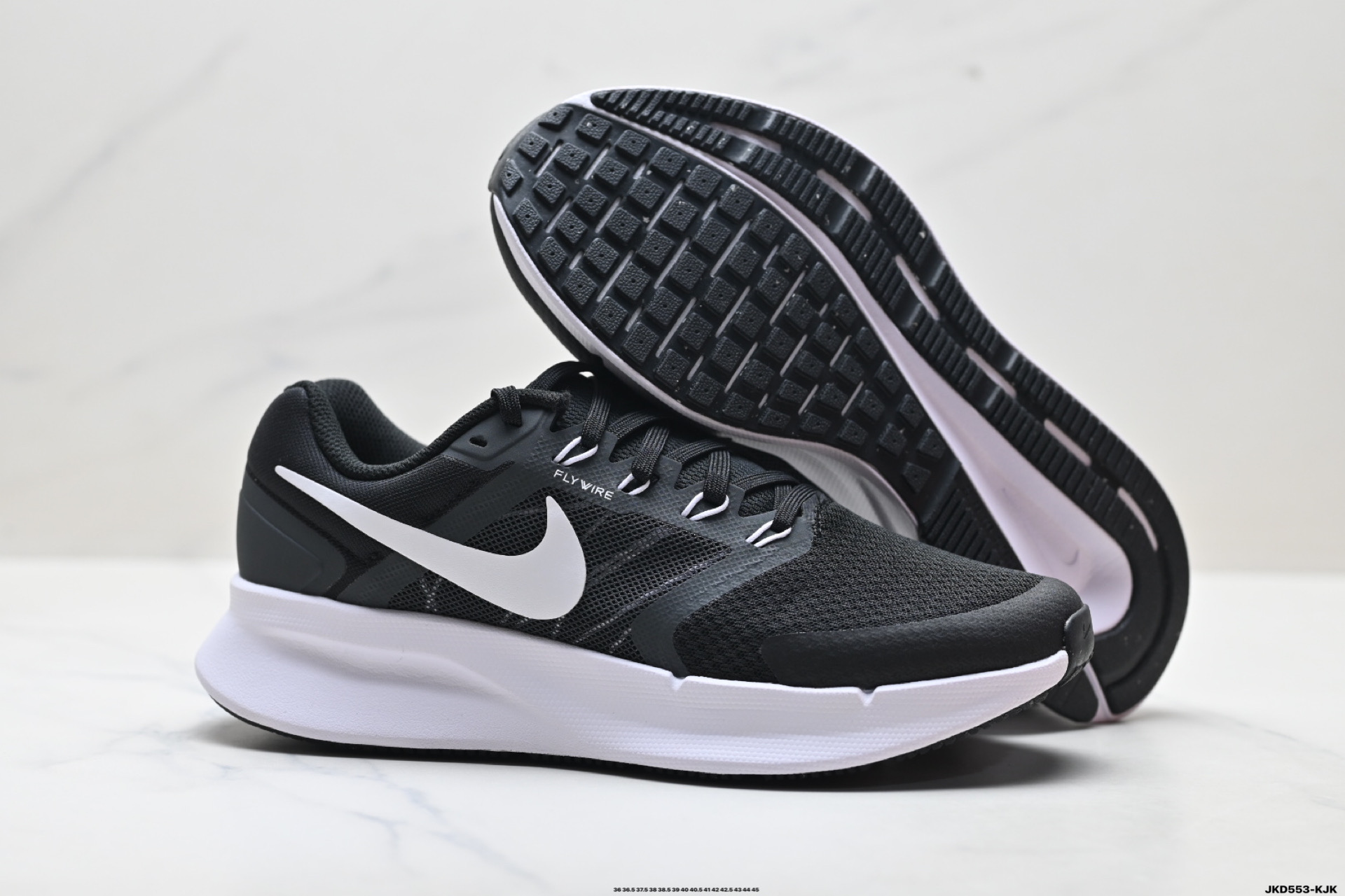 180 耐克NK W NIKE RUN SWIFT 3网面透气休闲跑步鞋 DR2695-002