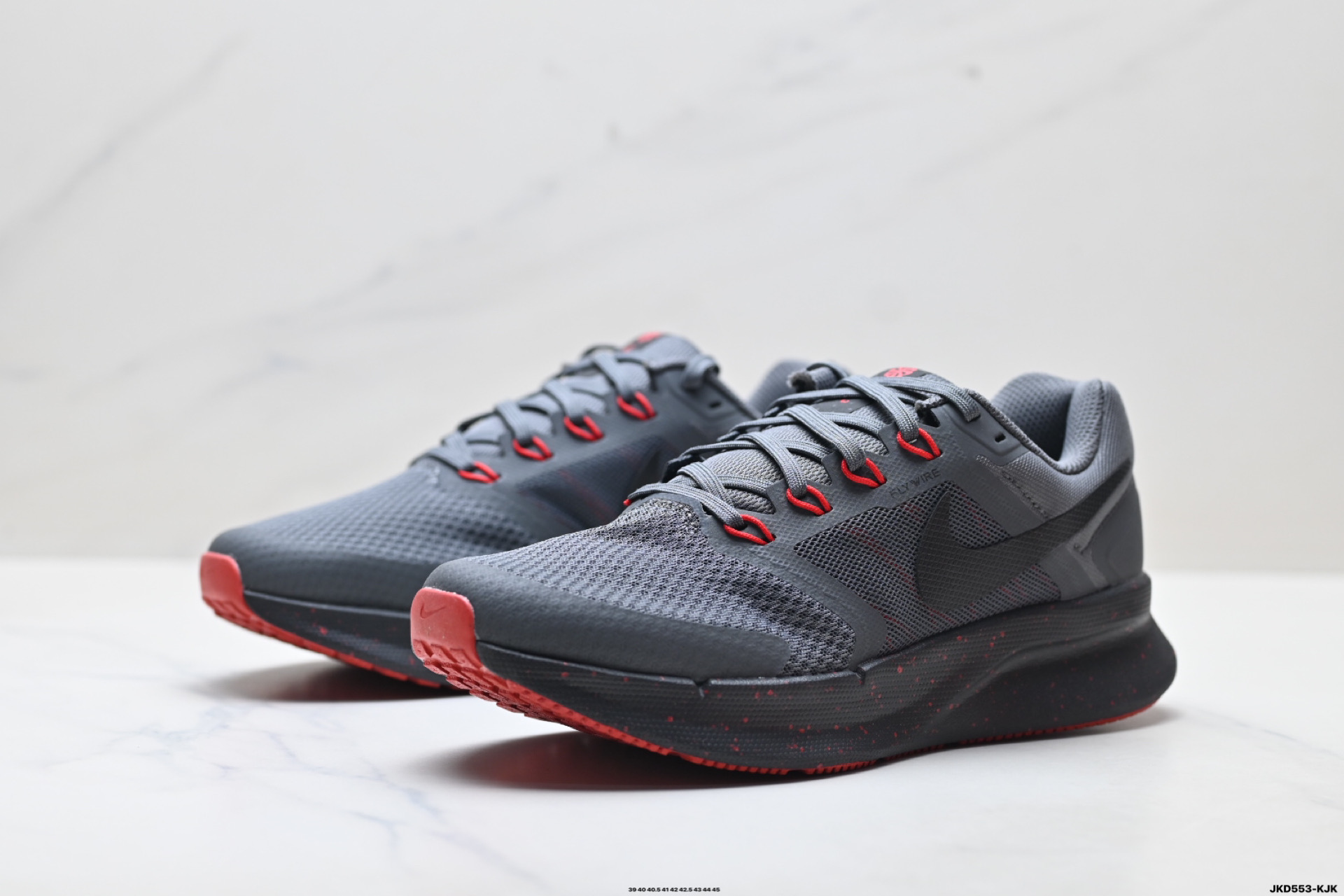 180 耐克NK W NIKE RUN SWIFT 3网面透气休闲跑步鞋 lB3972-021