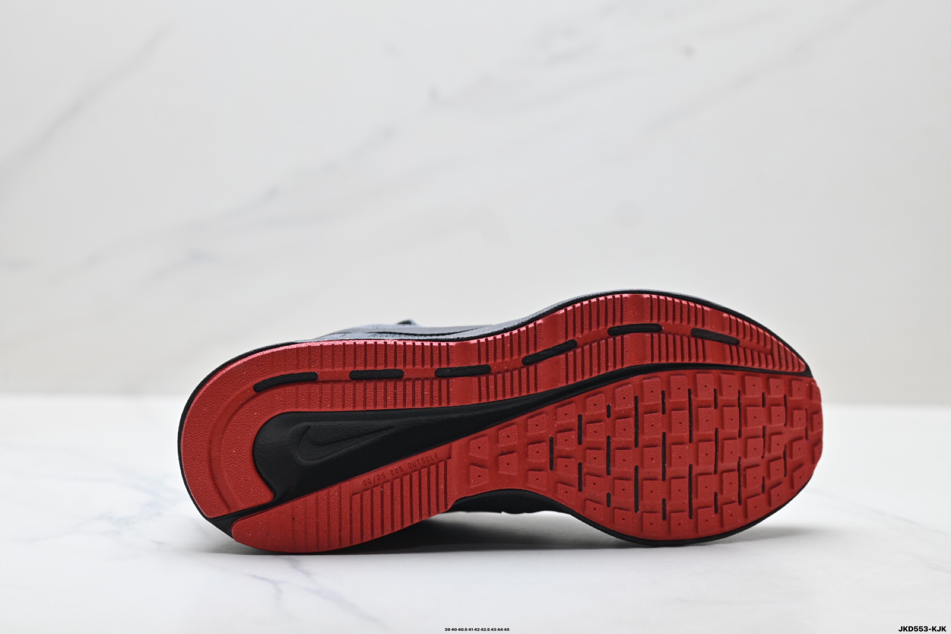 180 耐克NK W NIKE RUN SWIFT 3网面透气休闲跑步鞋 lB3972-021