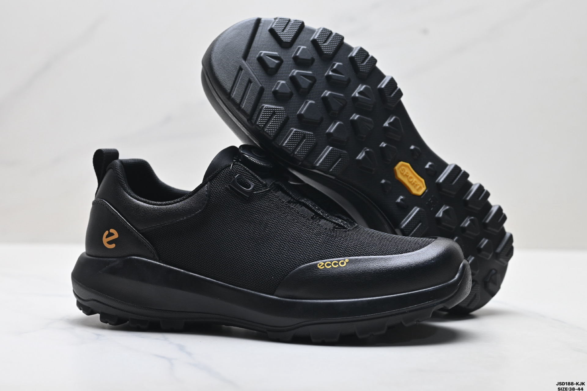 220 Ecco爱步 Biom Fjuel 轻量化设计 透气登山鞋鞋