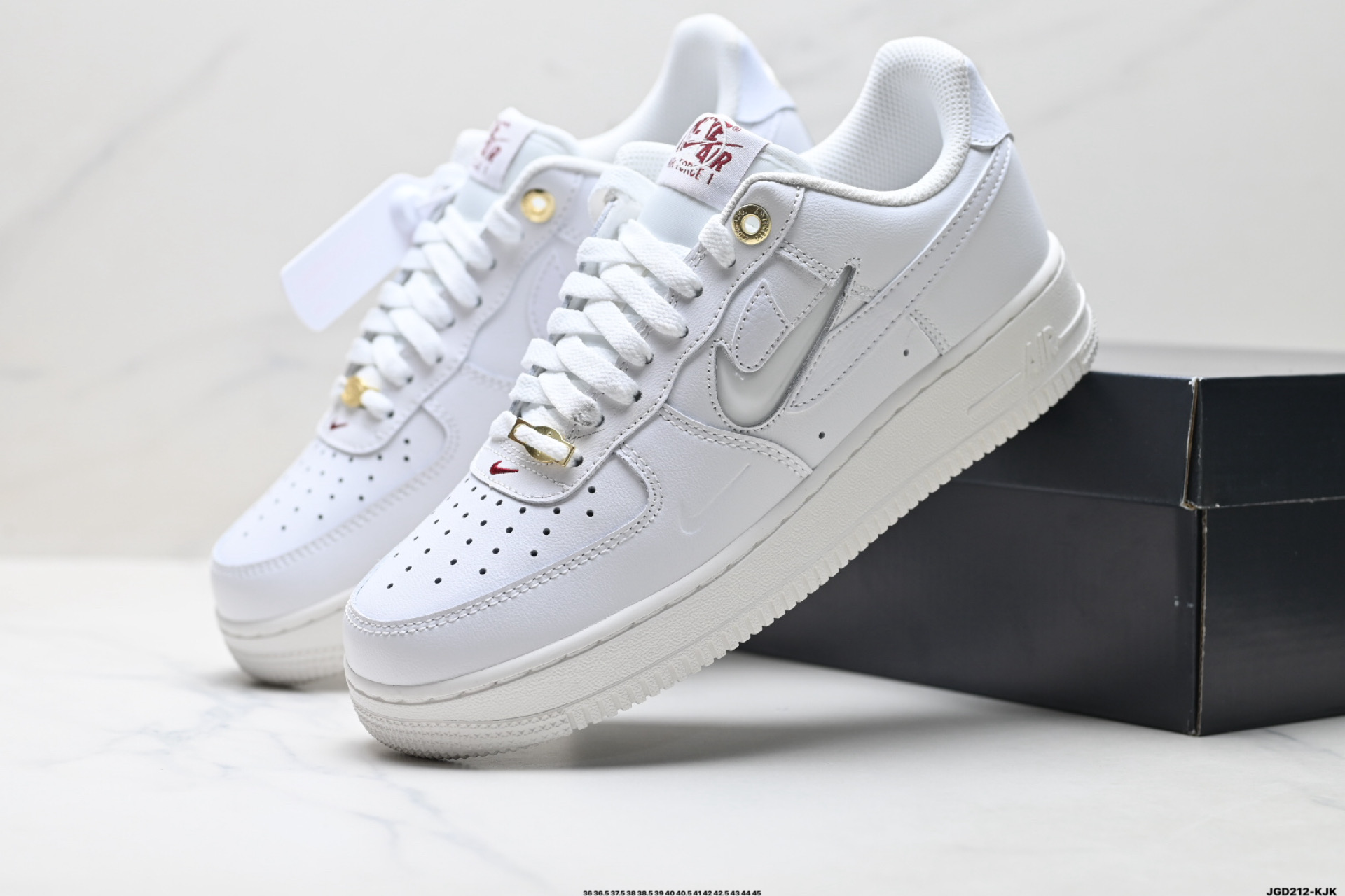 200 NIKE AIR FORCE 1‘07 DQ7664-100-Chinese UA Cheap High Quatity Brand Clothes Bags handbags Sneakers wholesale wholesaler seller from China Factory suppliers Fashion Clothing Shoes best Quality Beautiful Price 200 NIKE AIR FORCE 1‘07 DQ7664-100