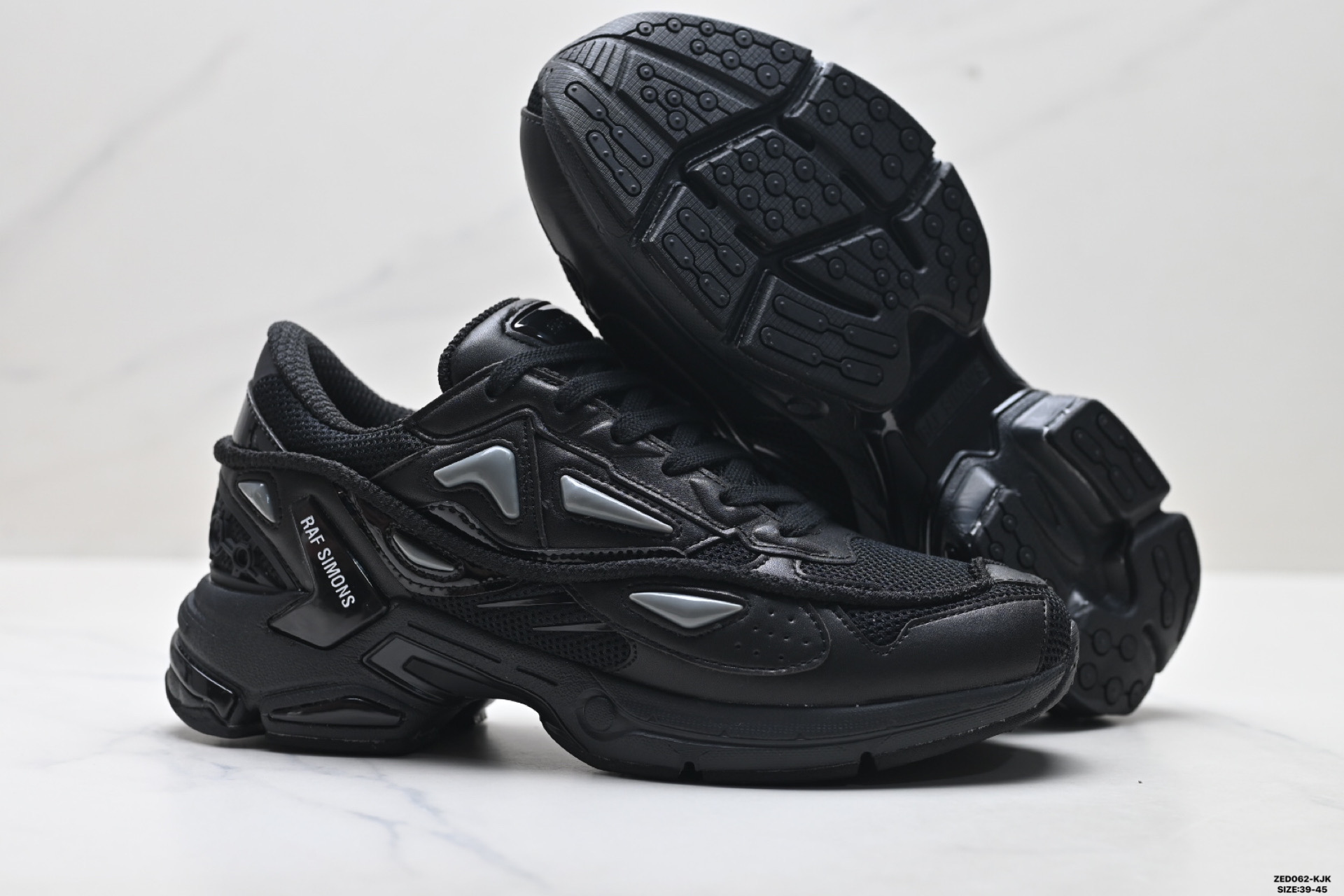 280 RAF SIMONS CYLON-21 潮流运动 织物皮革 圆头系带 低帮休闲鞋 HR830001S-L370-Chinese UA Cheap High Quatity Brand Clothes Bags handbags Sneakers wholesale wholesaler seller from China Factory suppliers Fashion Clothing Shoes best Quality Beautiful Price 280 RAF SIMONS CYLON-21 潮流运动 织物皮革 圆头系带 低帮休闲鞋 HR830001S-L370