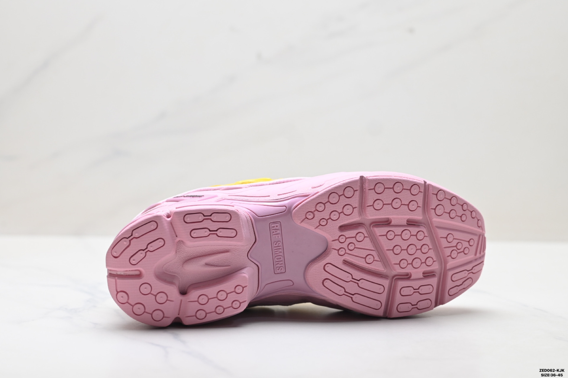 280 RAF SIMONS CYLON-21 潮流运动 织物皮革 圆头系带 低帮休闲鞋 HR830001S-L370