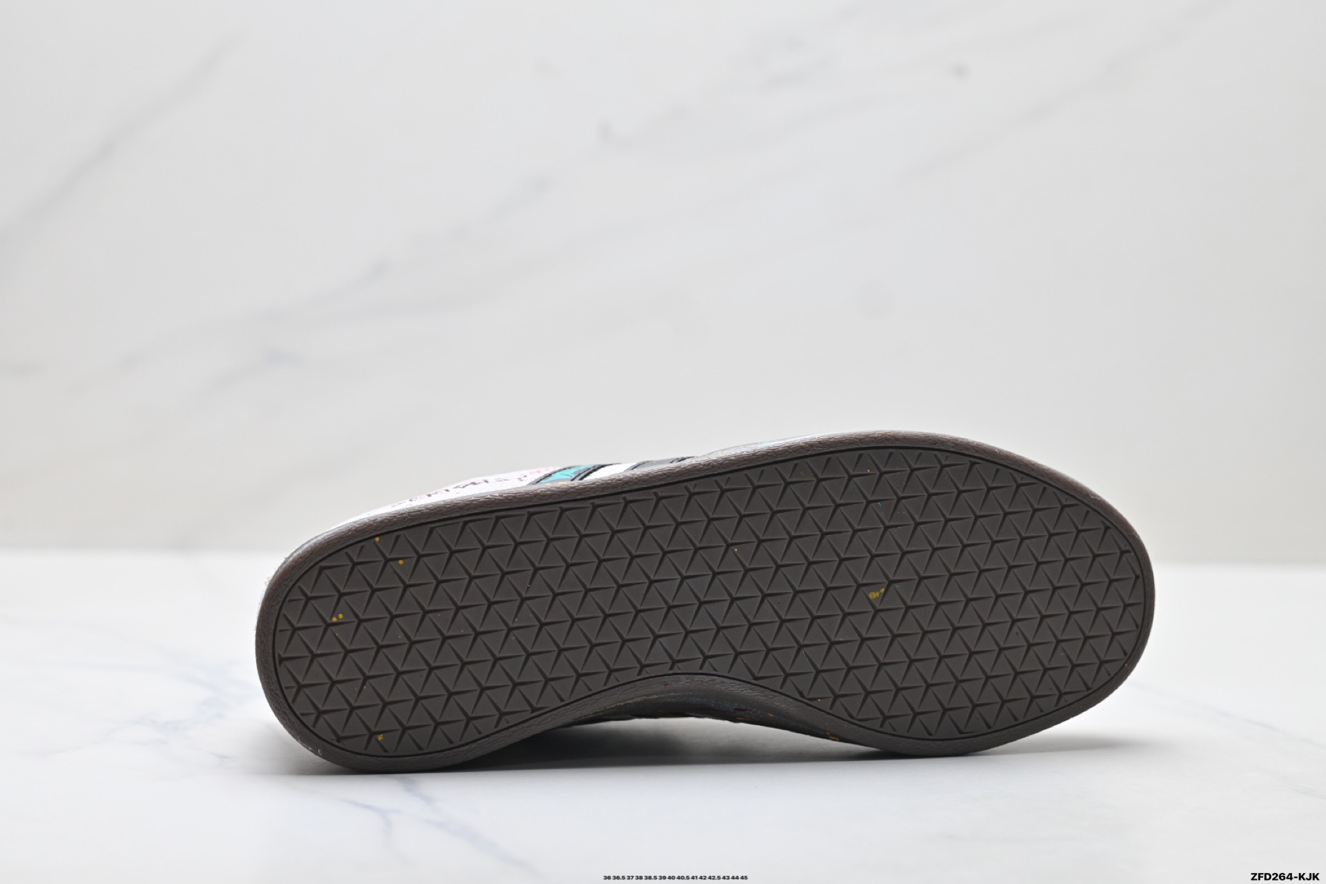 310 Adidas Vl Court Classic ‘DIY’定制 阿迪达斯 运动休闲 低帮德训T头鞋 HQ1802