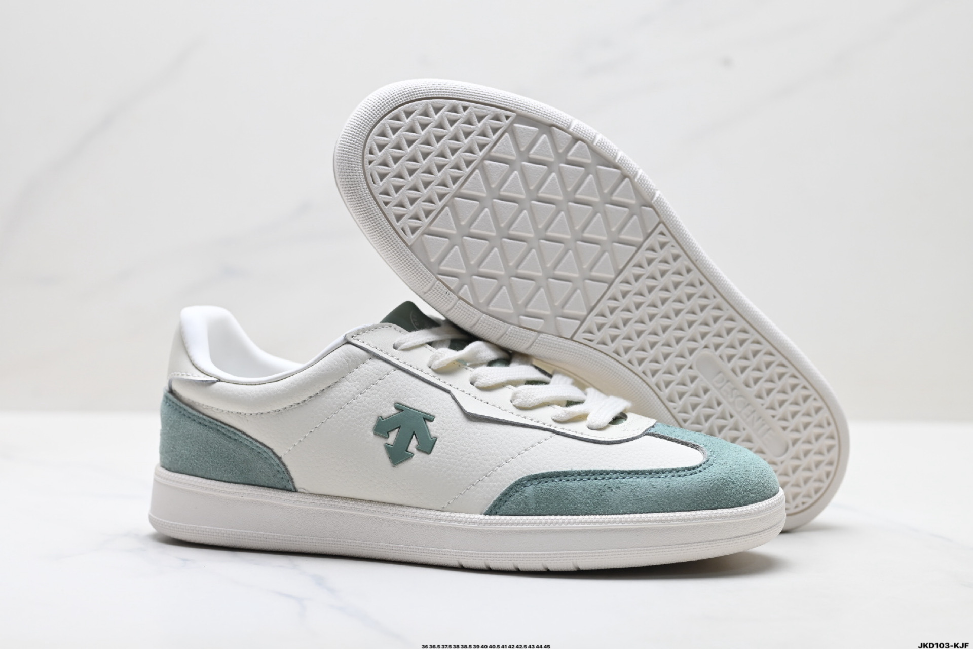 180 迪桑特DESCENTE CHRON COURT SB 复古轻质 耐磨低帮 生活休闲鞋 D5291LSN53