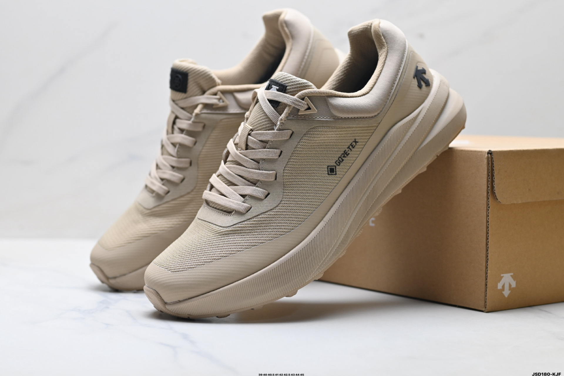 220 迪桑特DESCENTE RUNNING系列 EASE AIR JR BOA 透气 防滑 低帮运动鞋 Y5233RRN22-Chinese UA Cheap High Quatity Brand Clothes Bags handbags Sneakers wholesale wholesaler seller from China Factory suppliers Fashion Clothing Shoes best Quality Beautiful Price 220 迪桑特DESCENTE RUNNING系列 EASE AIR JR BOA 透气 防滑 低帮运动鞋 Y5233RRN22