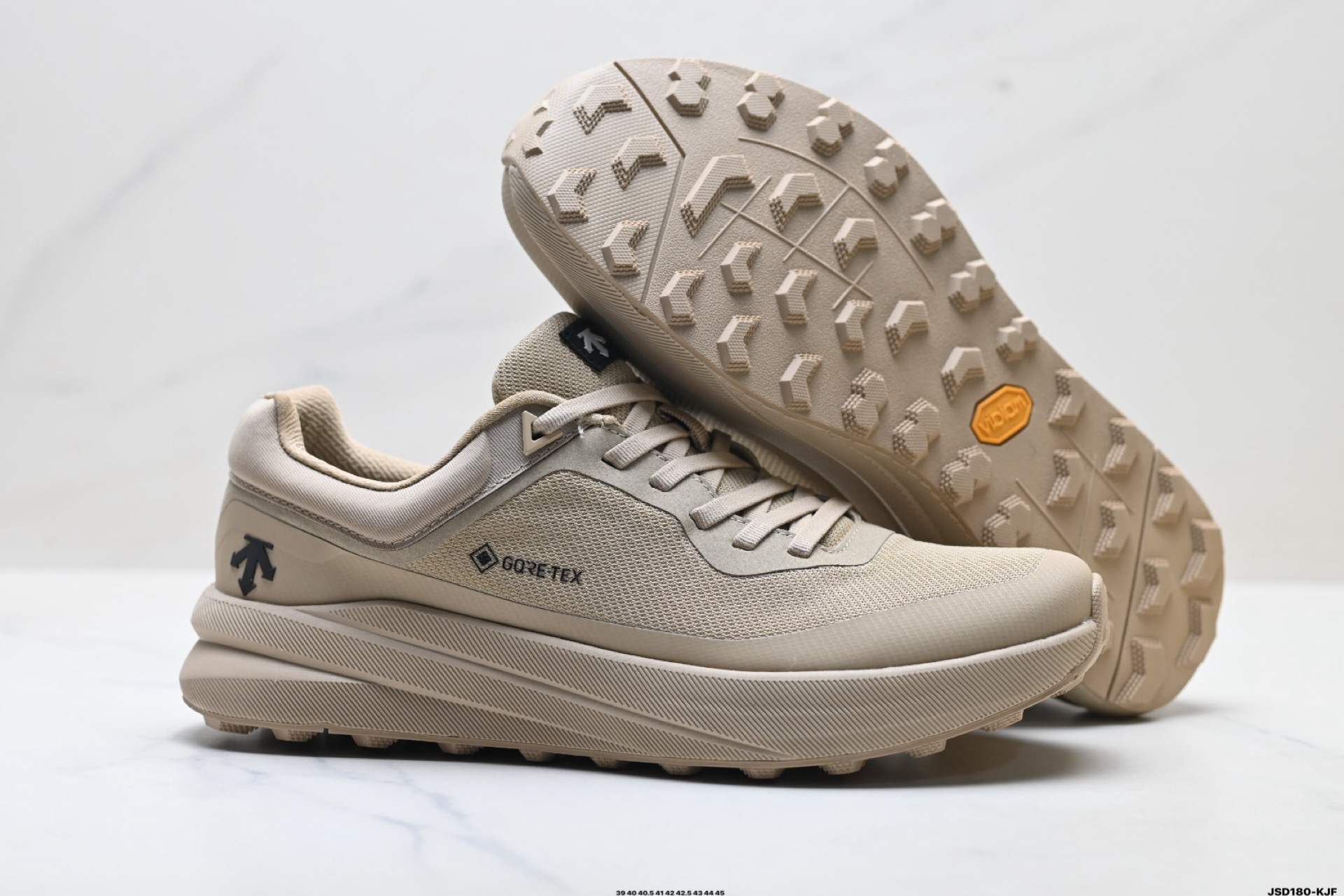 220 迪桑特DESCENTE RUNNING系列 EASE AIR JR BOA 透气 防滑 低帮运动鞋 Y5233RRN22-Chinese UA Cheap High Quatity Brand Clothes Bags handbags Sneakers wholesale wholesaler seller from China Factory suppliers Fashion Clothing Shoes best Quality Beautiful Price 220 迪桑特DESCENTE RUNNING系列 EASE AIR JR BOA 透气 防滑 低帮运动鞋 Y5233RRN22