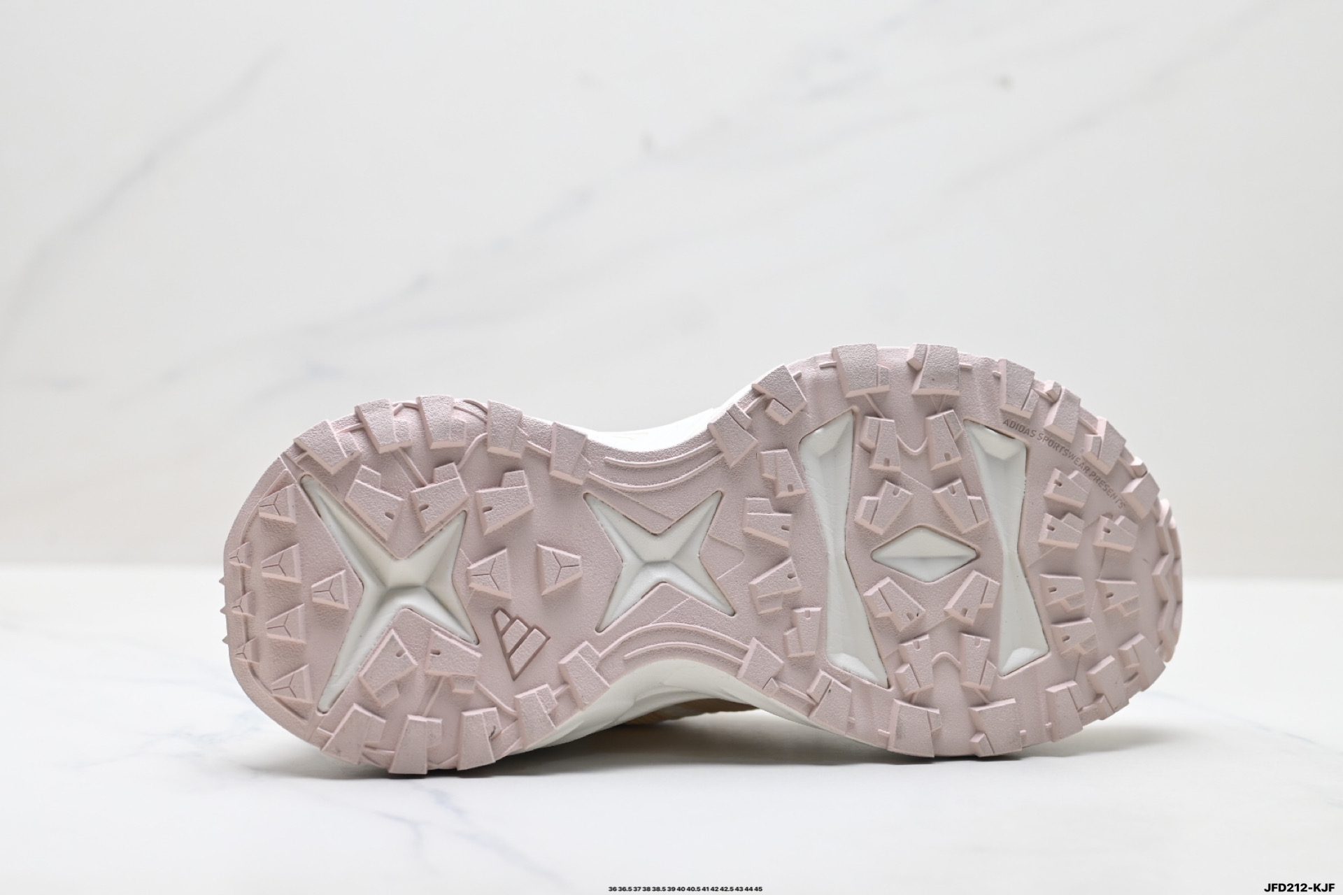 190 Adidas XLG STOEDGE阿迪达斯 舒适 防滑 老爹鞋 鞋面由轻薄透气的网布制成 KI1855