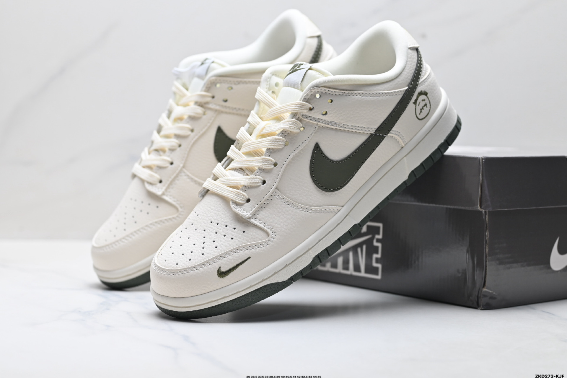 Nike Dunk Low Retro ‘DIY高端定制’耐克 低帮休闲运动板鞋 TX1688-024-Top High Quatity Cheap Sneakers Fashion Clothing Clothes Bags handbags Shoes of all Brand wholesale With The best Quality And Beautiful Price from China Factory Chinese suppliers wholesaler seller Nike Dunk Low Retro ‘DIY高端定制’耐克 低帮休闲运动板鞋 TX1688-024