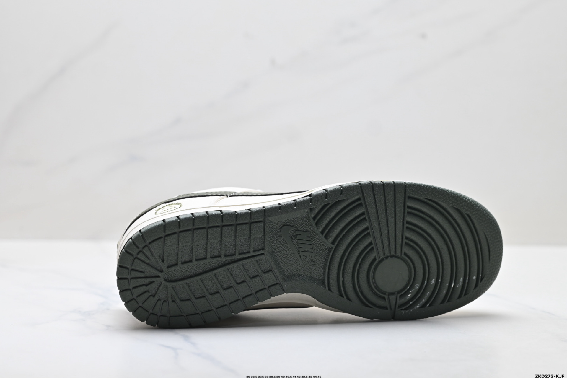 Nike Dunk Low Retro ‘DIY高端定制’耐克 低帮休闲运动板鞋 TX1688-024-Top High Quatity Cheap Sneakers Fashion Clothing Clothes Bags handbags Shoes of all Brand wholesale With The best Quality And Beautiful Price from China Factory Chinese suppliers wholesaler seller Nike Dunk Low Retro ‘DIY高端定制’耐克 低帮休闲运动板鞋 TX1688-024