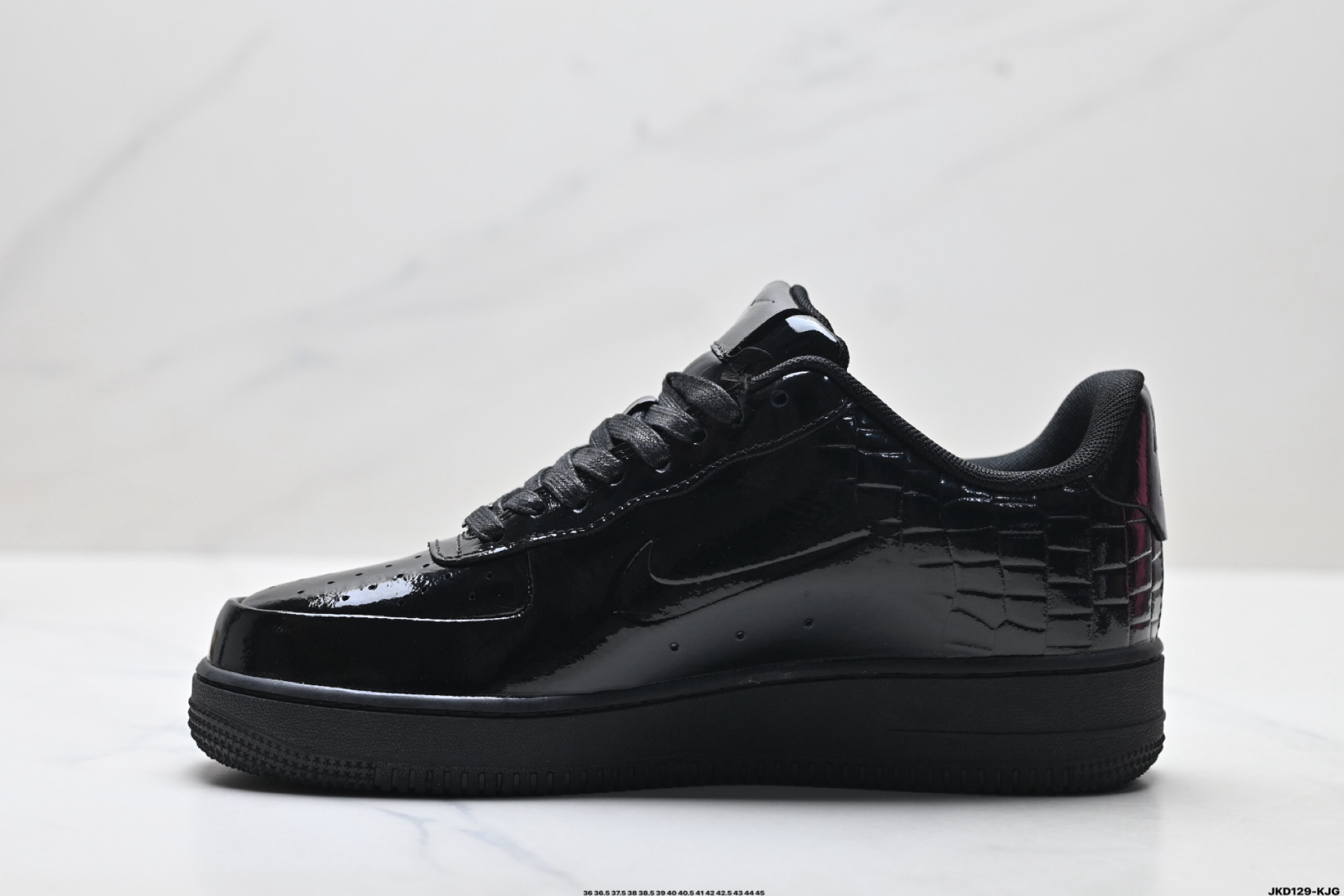 耐克Nike Air Force 1’07空军一号低帮百搭休闲运动板鞋 IF3201-001-Top High Quatity Cheap Sneakers Fashion Clothing Clothes Bags handbags Shoes of all Brand wholesale With The best Quality And Beautiful Price from China Factory Chinese suppliers wholesaler seller 耐克Nike Air Force 1’07空军一号低帮百搭休闲运动板鞋 IF3201-001