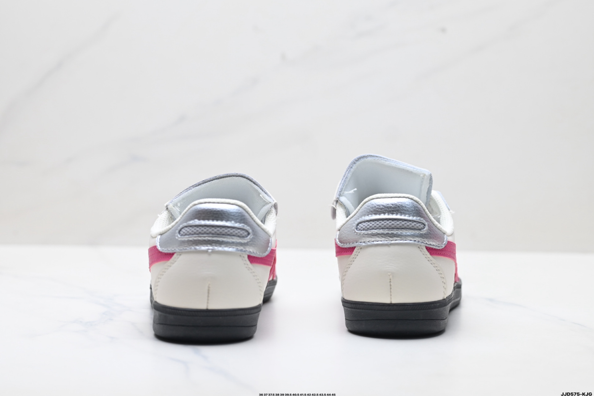 150 Onitsuka Tiger Tokuten 亚瑟士 复古低帮休闲跑鞋 1183C532-203