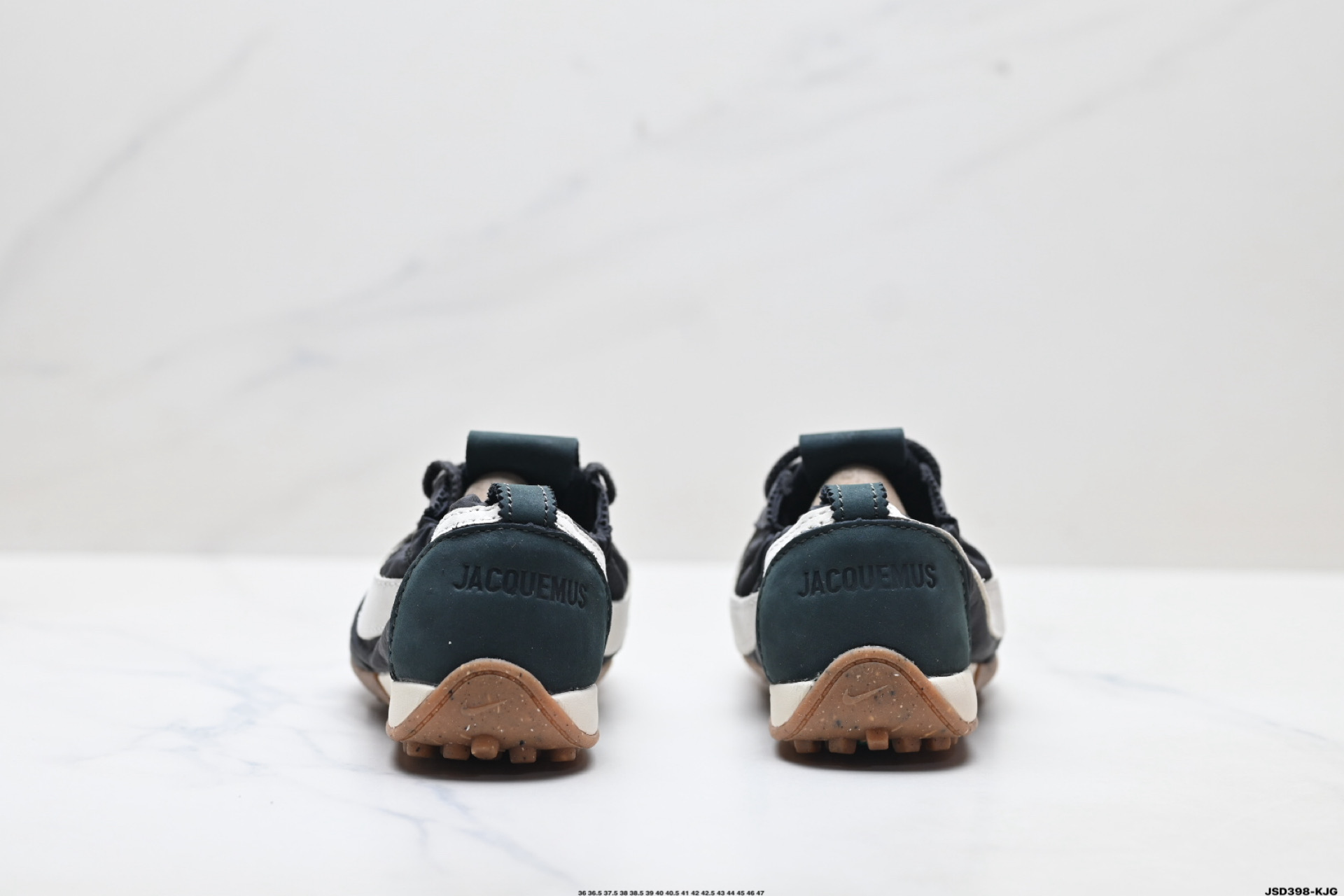 Jacquemus x Nike Jacumoon 耐克 柔软舒适防滑耐磨 低帮休闲板鞋 HV8547-001