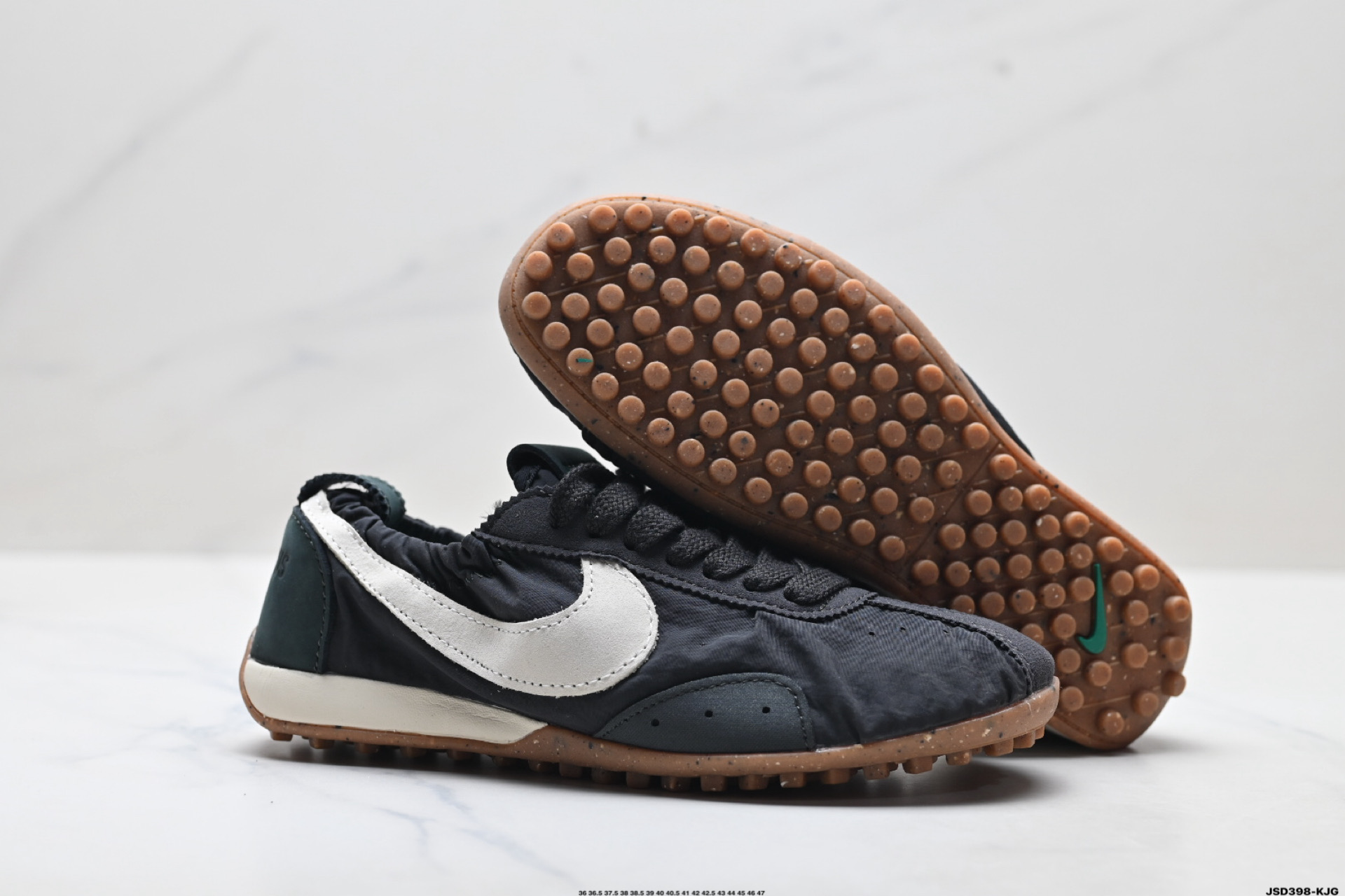 Jacquemus x Nike Jacumoon 耐克 柔软舒适防滑耐磨 低帮休闲板鞋 HV8547-001