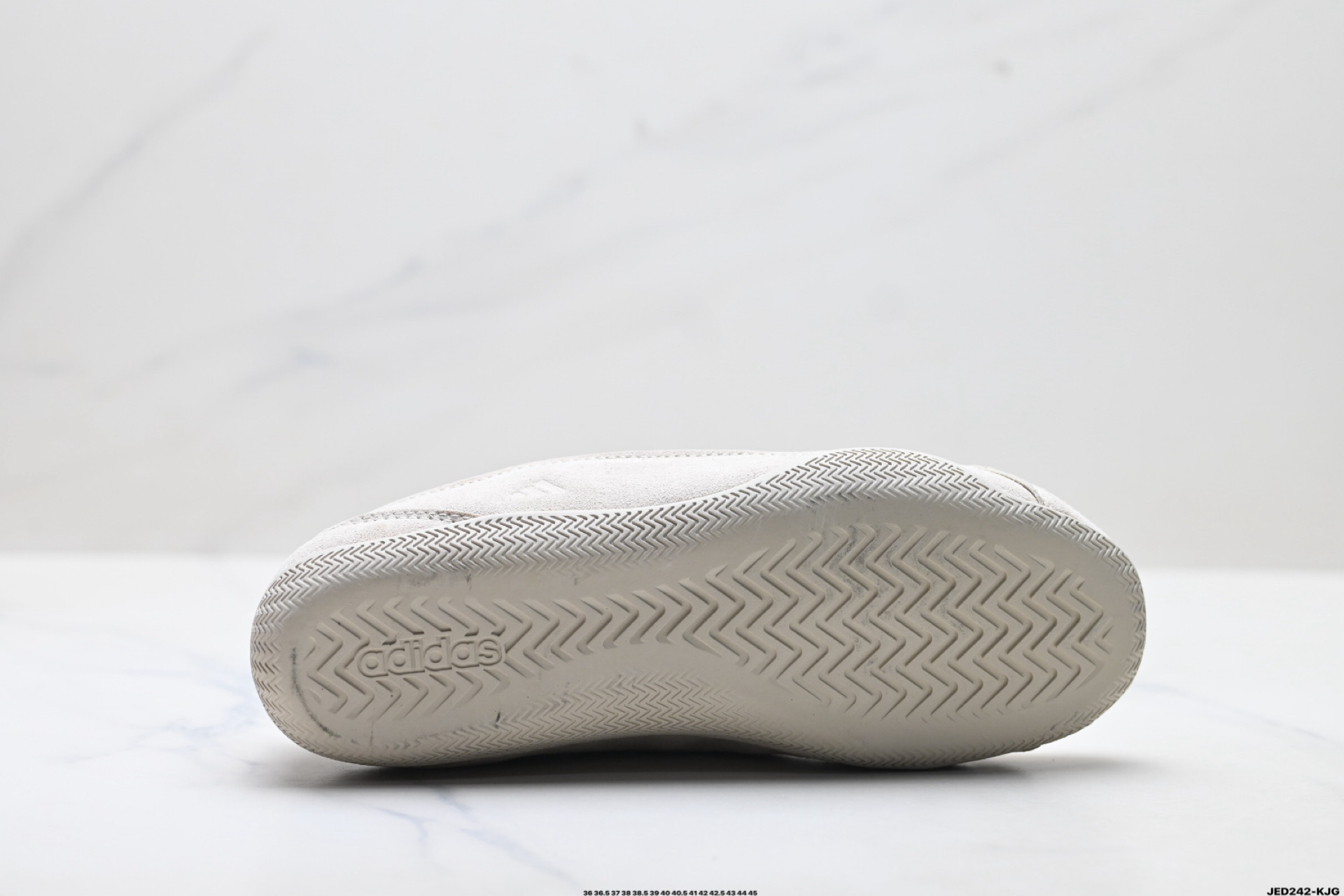 170 ADIDAS URBAN REVERIE 舒适百搭 耐磨低帮 阿迪达斯 生活休闲鞋 KJ9092-Chinese UA Cheap High Quatity Brand Clothes Bags handbags Sneakers wholesale wholesaler seller from China Factory suppliers Fashion Clothing Shoes best Quality Beautiful Price 170 ADIDAS URBAN REVERIE 舒适百搭 耐磨低帮 阿迪达斯 生活休闲鞋 KJ9092