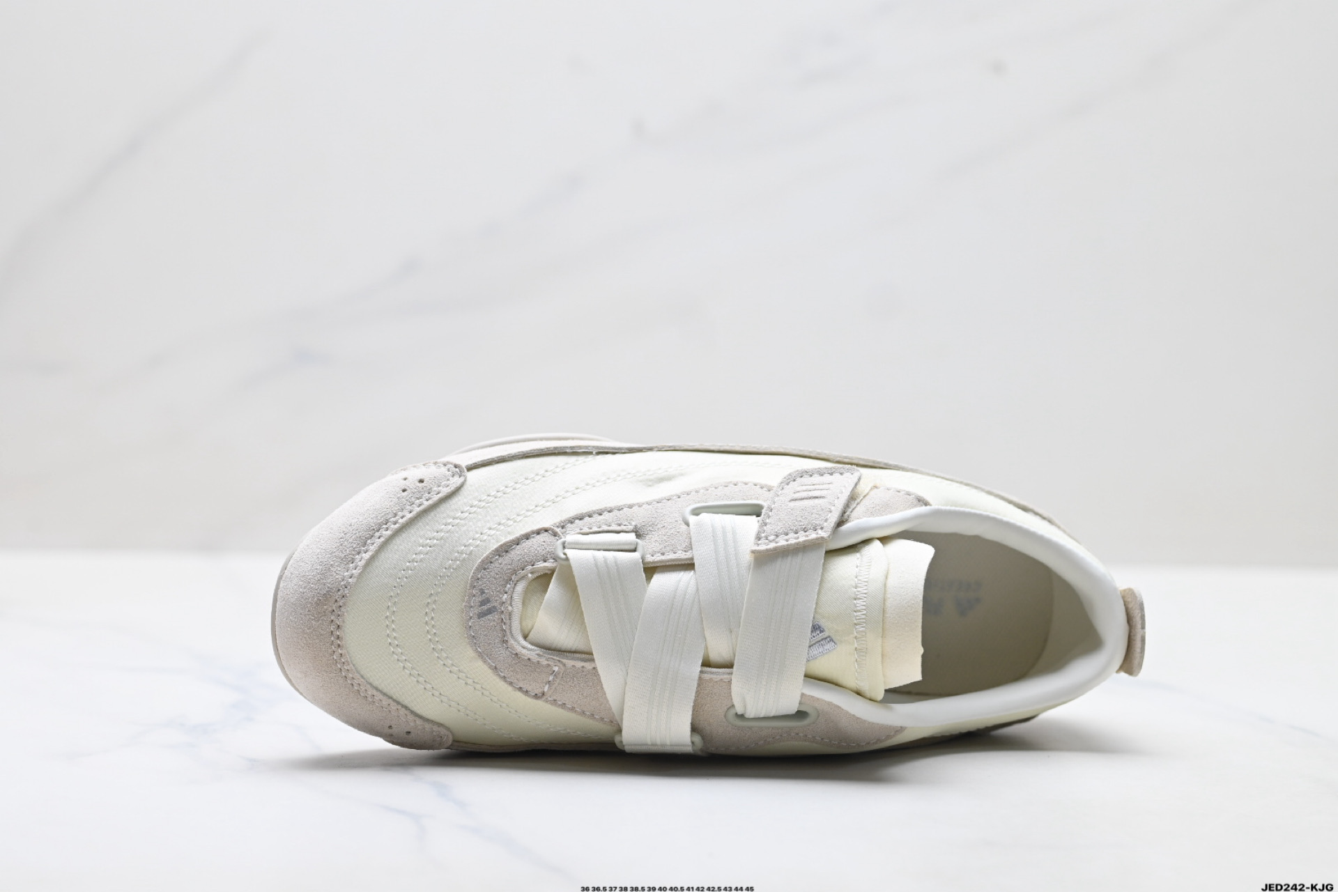 170 ADIDAS URBAN REVERIE 舒适百搭 耐磨低帮 阿迪达斯 生活休闲鞋 KJ9092-Chinese UA Cheap High Quatity Brand Clothes Bags handbags Sneakers wholesale wholesaler seller from China Factory suppliers Fashion Clothing Shoes best Quality Beautiful Price 170 ADIDAS URBAN REVERIE 舒适百搭 耐磨低帮 阿迪达斯 生活休闲鞋 KJ9092
