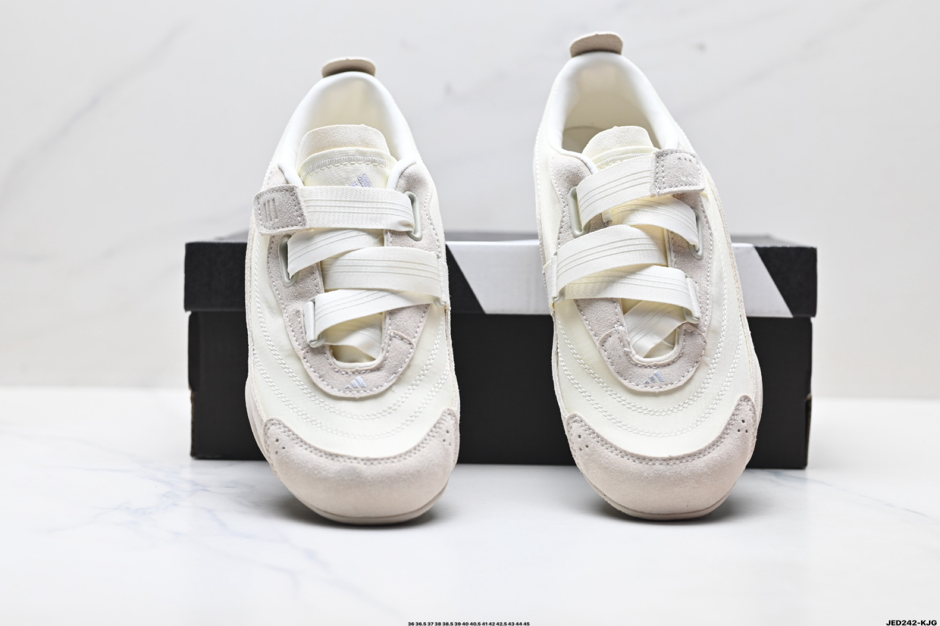 170 ADIDAS URBAN REVERIE 舒适百搭 耐磨低帮 阿迪达斯 生活休闲鞋 KJ9092-Chinese UA Cheap High Quatity Brand Clothes Bags handbags Sneakers wholesale wholesaler seller from China Factory suppliers Fashion Clothing Shoes best Quality Beautiful Price 170 ADIDAS URBAN REVERIE 舒适百搭 耐磨低帮 阿迪达斯 生活休闲鞋 KJ9092