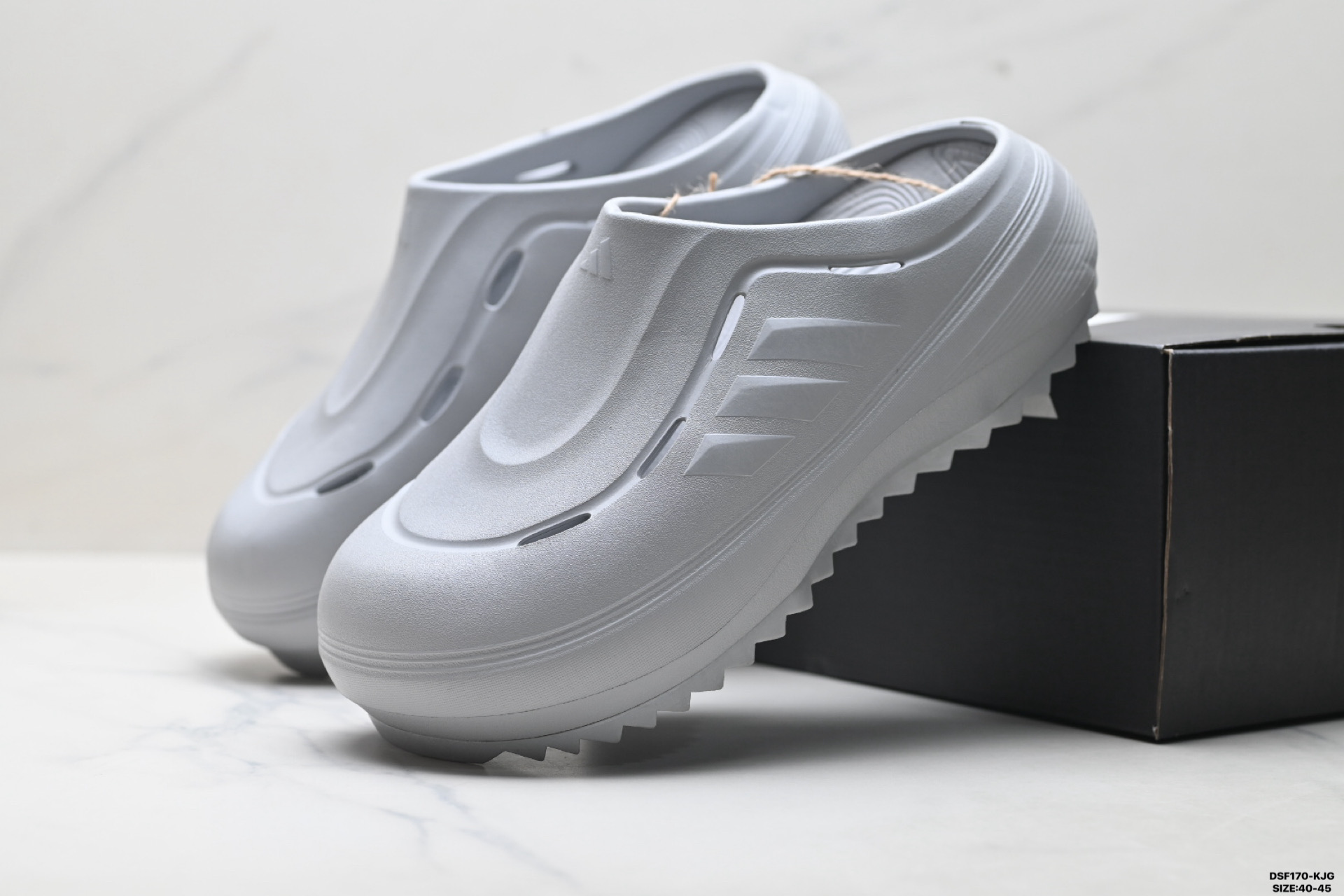 115 Adidas OZWAVE CLozeave CL阿迪达斯 百搭舒适 防磨防滑包头拖鞋 JR6761-Chinese UA Cheap High Quatity Brand Clothes Bags handbags Sneakers wholesale wholesaler seller from China Factory suppliers Fashion Clothing Shoes best Quality Beautiful Price 115 Adidas OZWAVE CLozeave CL阿迪达斯 百搭舒适 防磨防滑包头拖鞋 JR6761